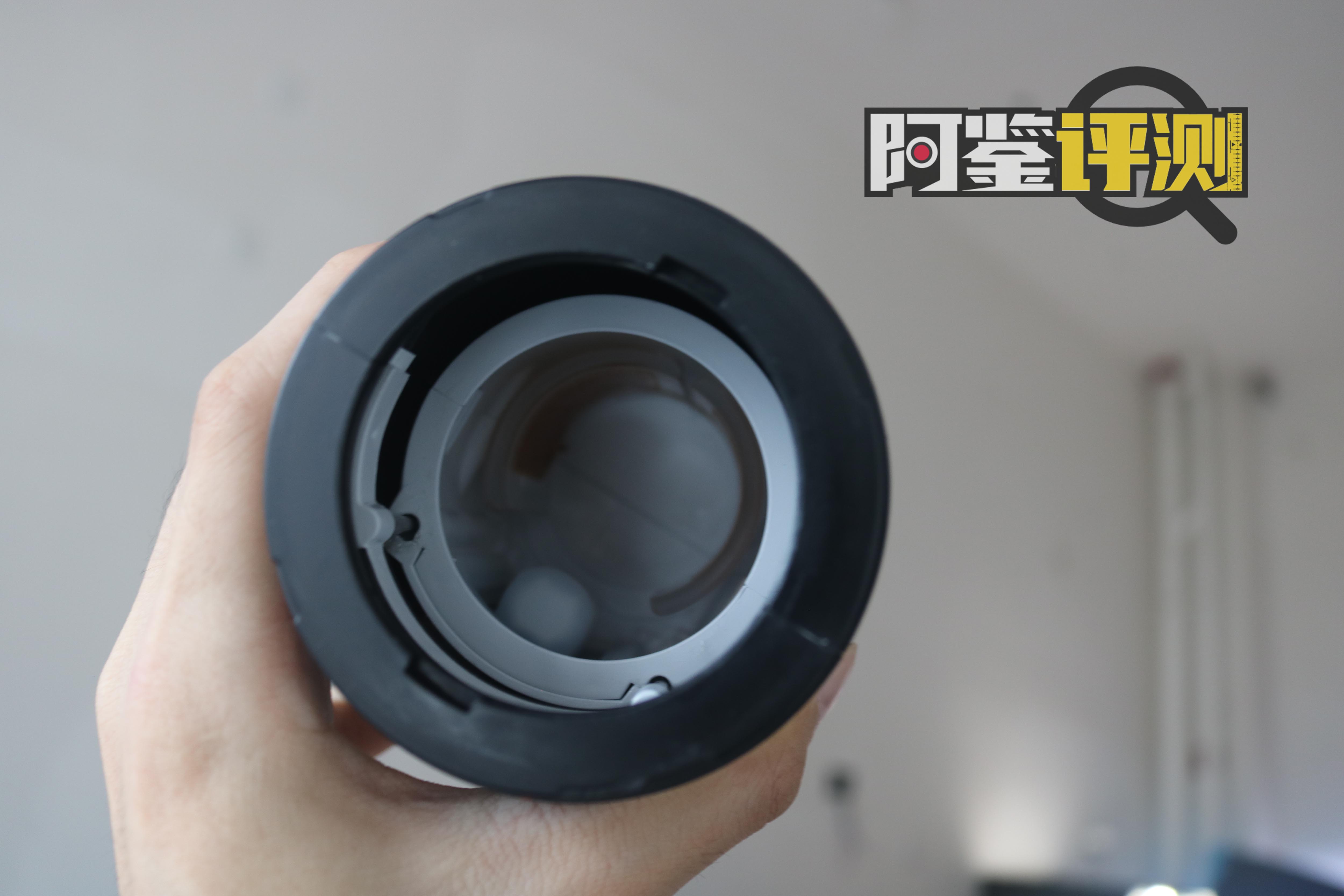 METABLOW-E300电动飞机杯评测，赛博朋克，科技狠活，阿鉴助理亲自下海！