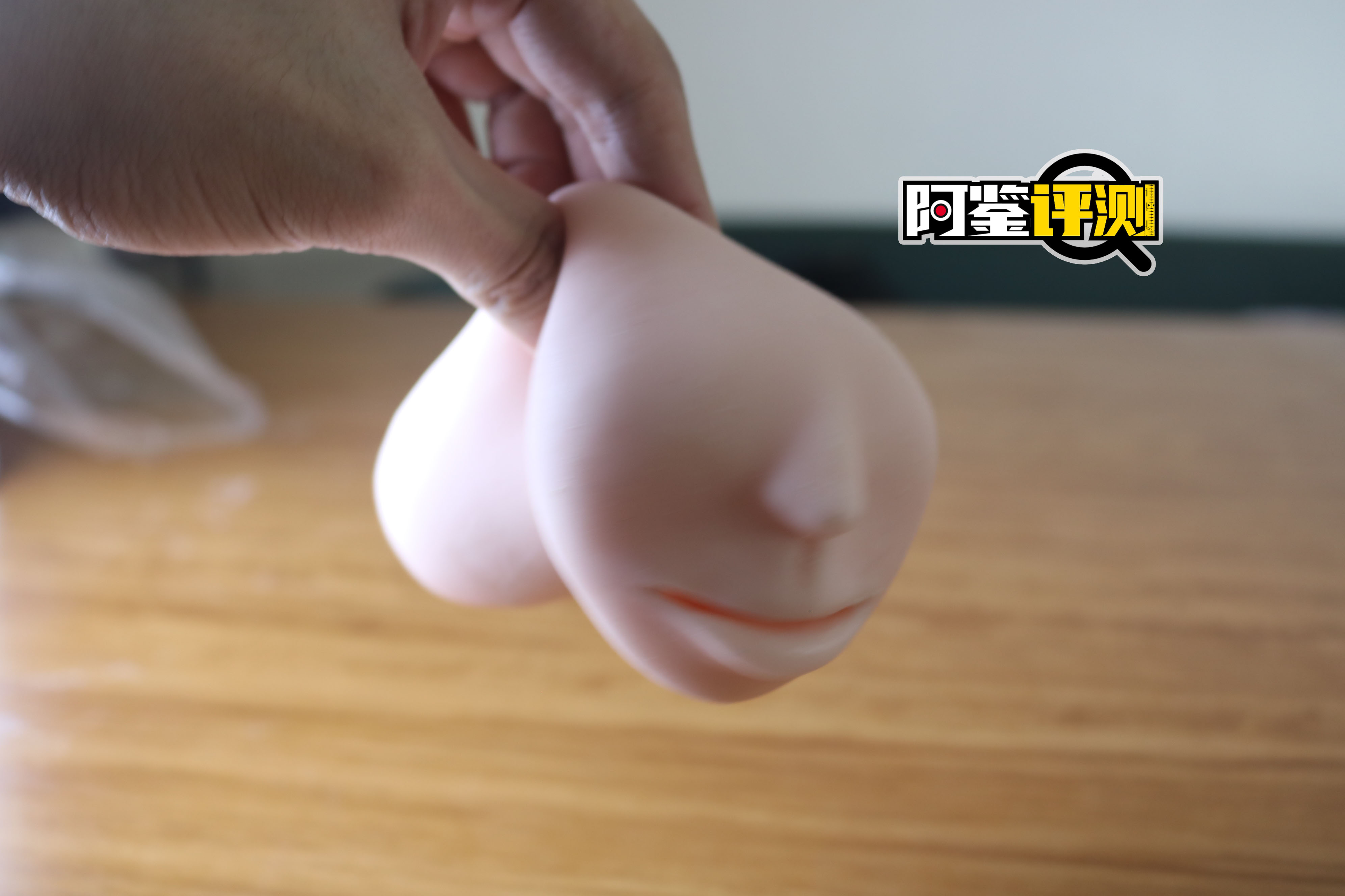 magic eyes真实之口mini(软款)评测,口杯最重要的就该是舌头和牙齿吧?