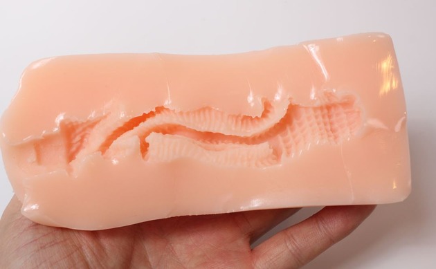 汤马托易士-“合欢恒天音”评测!Vtuber联名飞机杯~爆杀嘴臭雌小鬼!