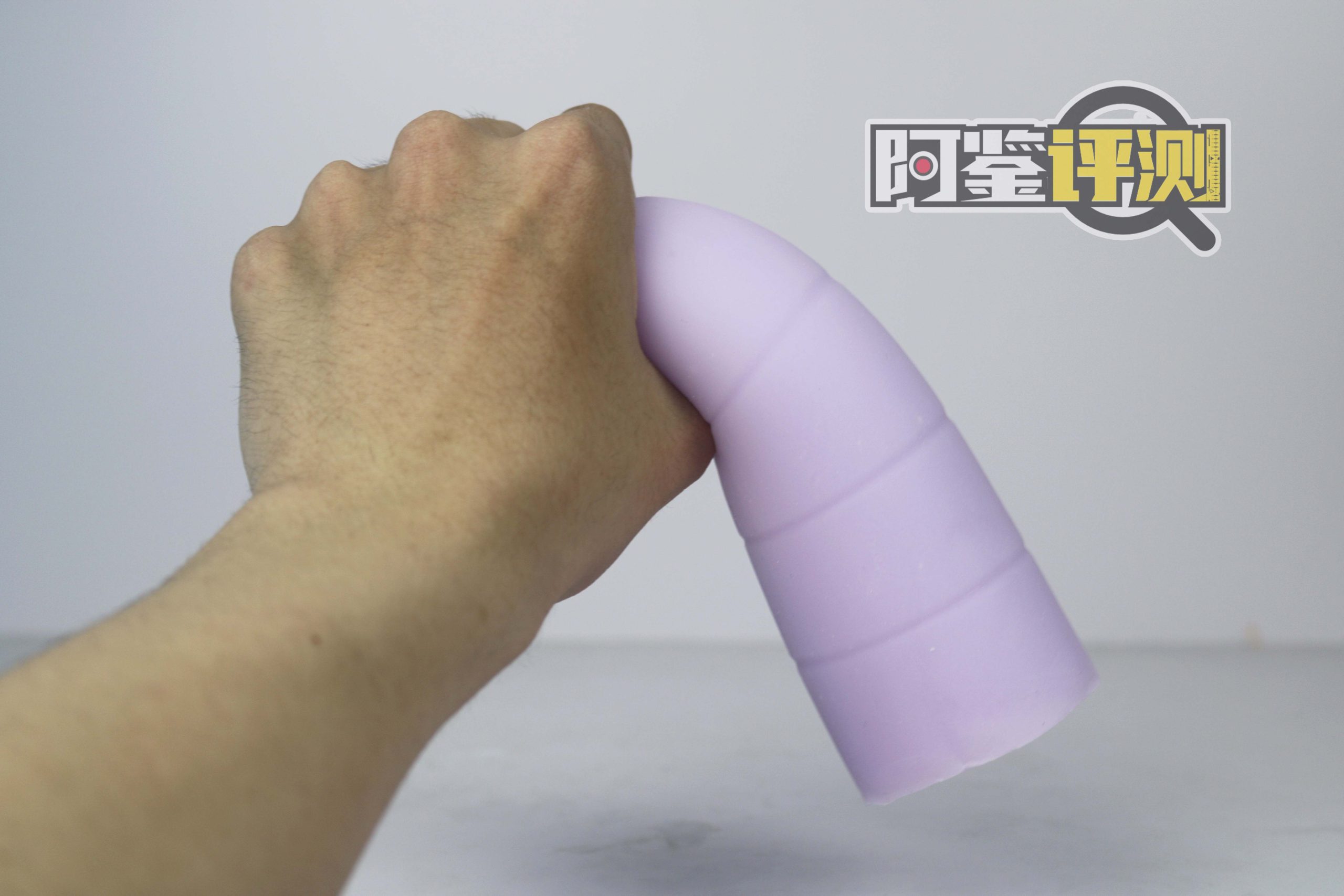 Hotpower“淫臭完败STRONG ERO”,牛牛跑高铁!牙刷般的“双轨道”