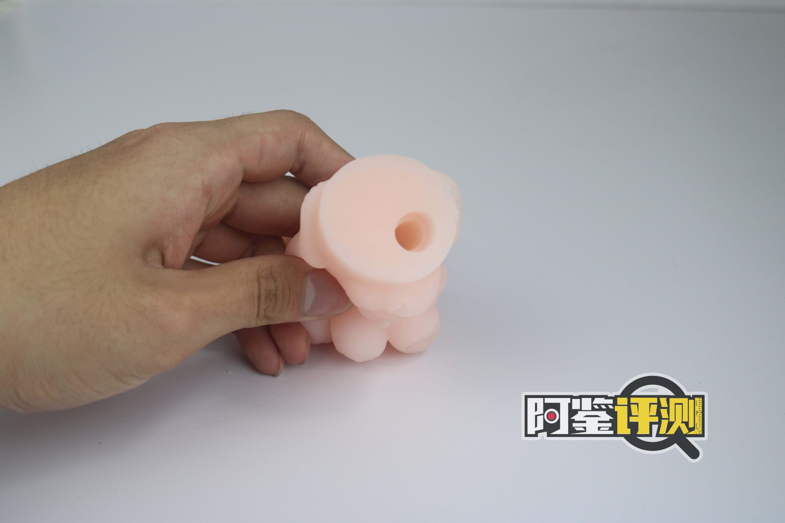 国产没牌子——“人形飞机杯”评测!最考古的一集!阿鉴用过的第一个斐济杯同款!