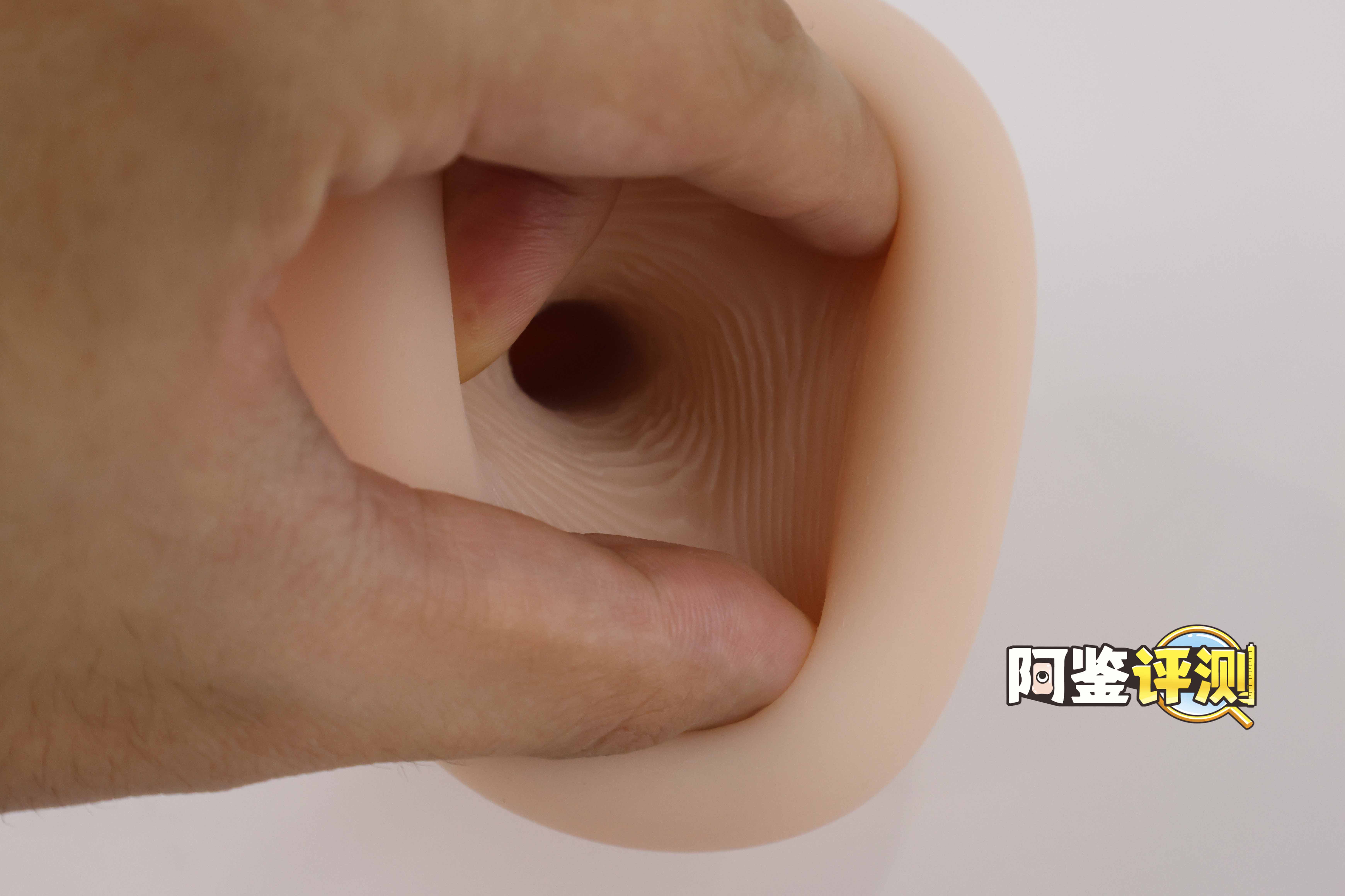 杯多多-“七彩罐娘”评测!隐蔽型的可乐罐飞机杯,图一乐还是真实用?(上:红,黄,橙)