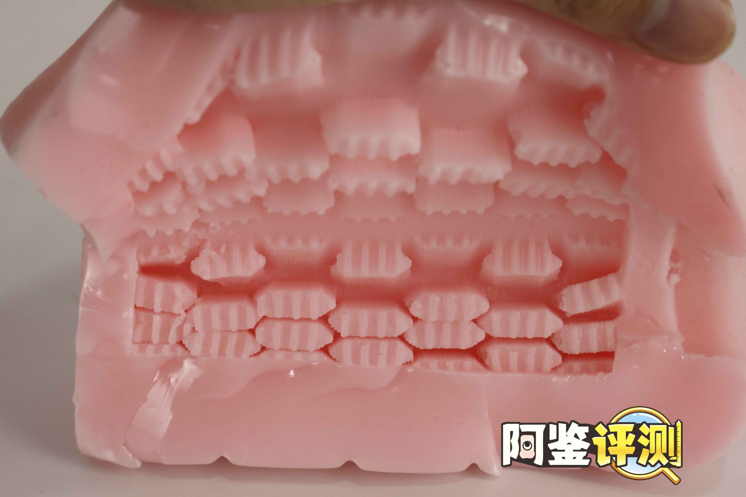 火炮——“寝取深淋巴按摩”评测!半松半禁,半厚半薄的W形结构,确实很适合长时间“按摩”