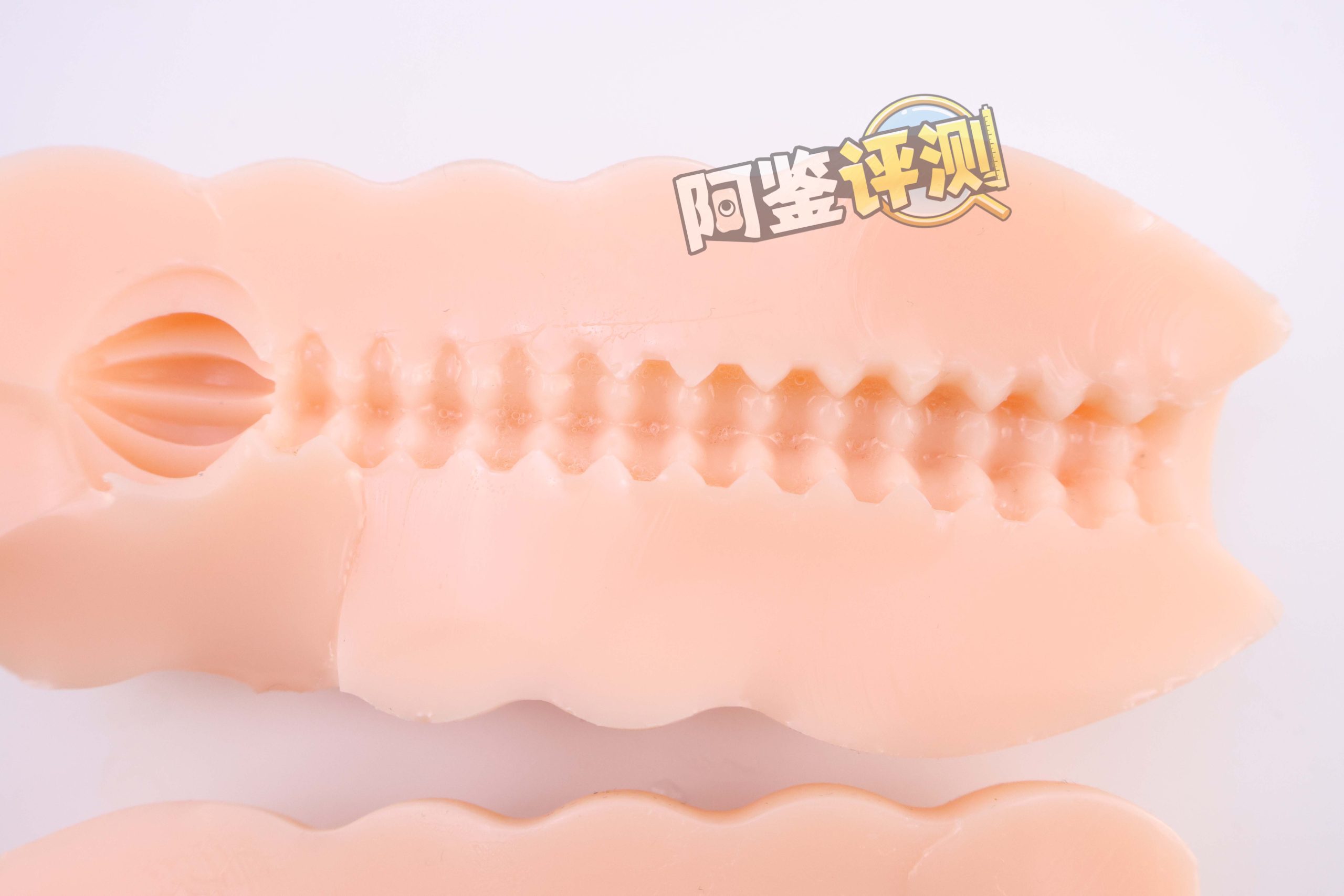 A-one—“六连子宫-四代”评测!粗暴平庸的剐蹭感,如同拆下的零件一般简单的构造