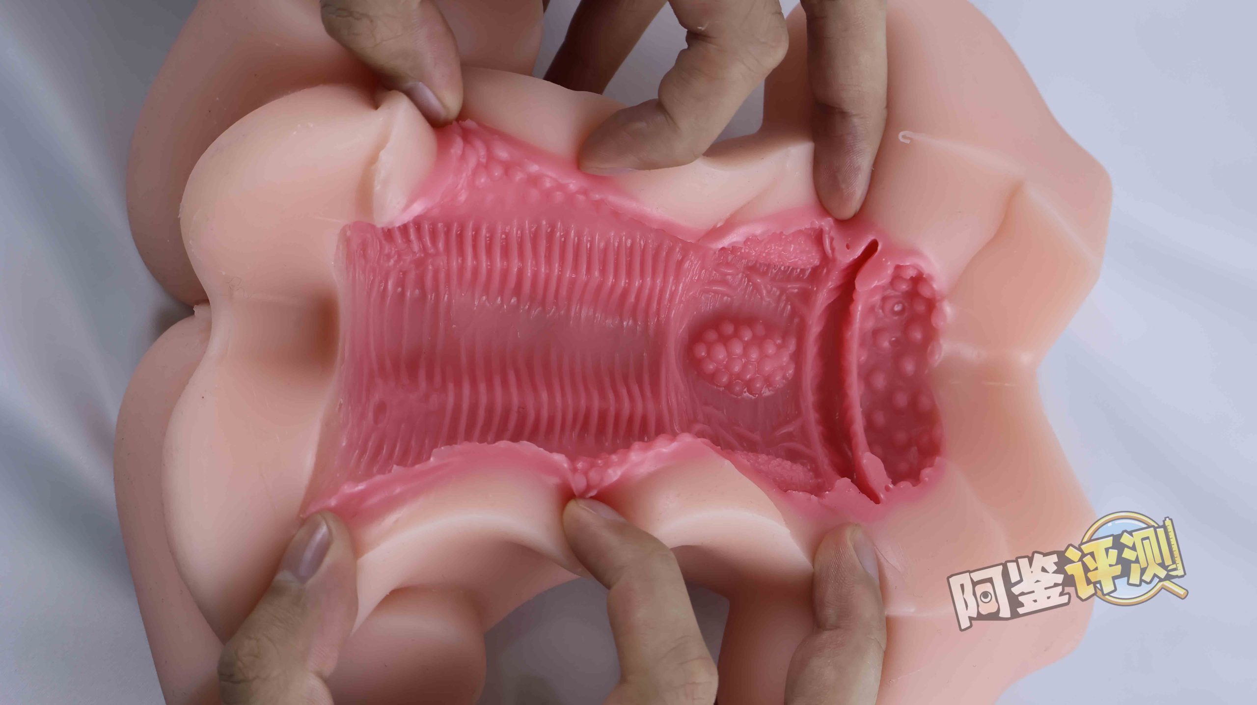 GXP—“发热试炼”评测!软胶+双通道+躯干形+大克重...要素拉满的最终产物将如何?