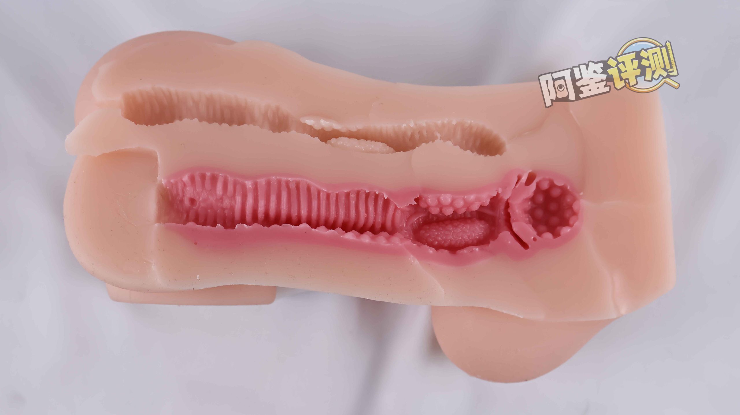 GXP—“发热试炼”评测!软胶+双通道+躯干形+大克重...要素拉满的最终产物将如何?