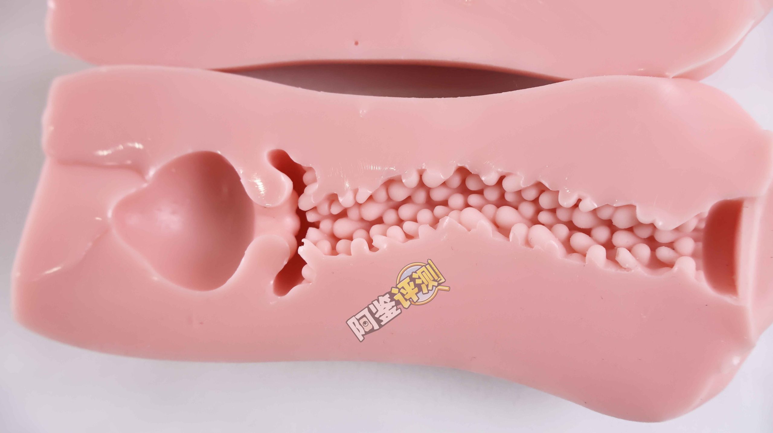 对子哈特—“真实17岁+G19八代”评测!完全相同的翻版倒模,简单粗暴的按摩结构!