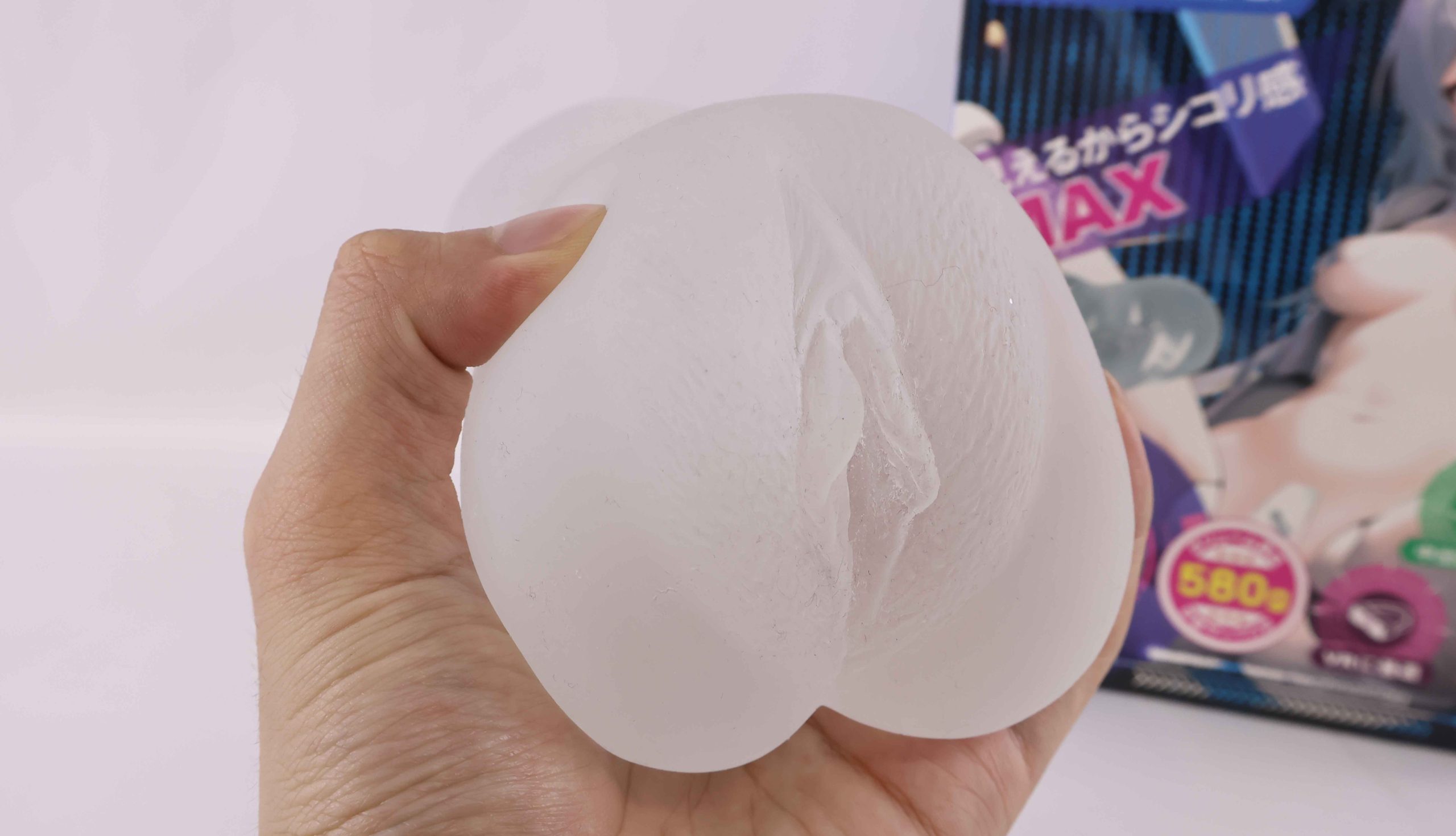 LoveFactor——“纯白机娘”评测!比起透明的核心卖点,胶体的黏着感给我印象更深...