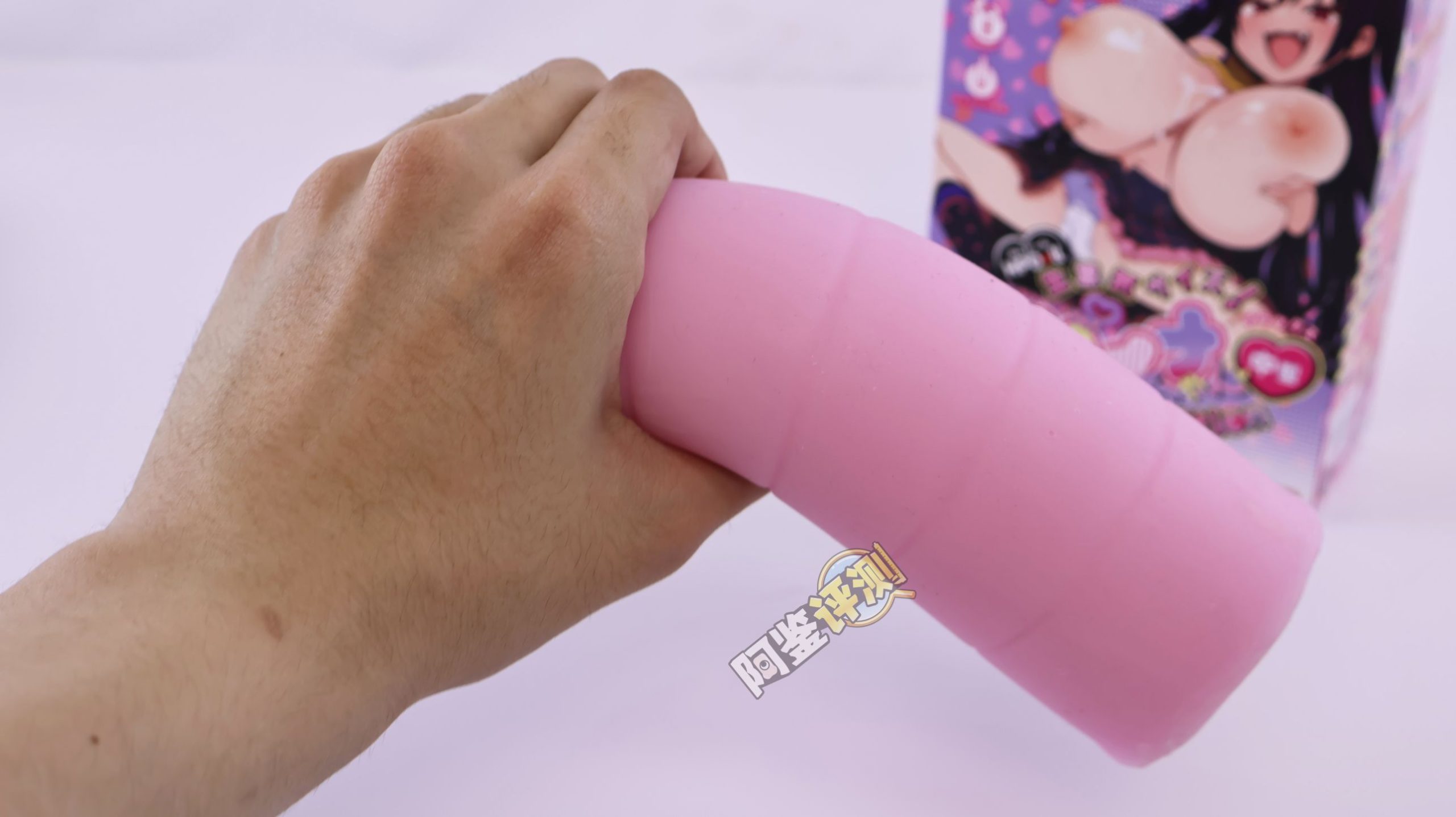 火炮——“傲慢雌小鬼-派娜酱”评测！大倒模上拆下来的杯子，肉感足够但有些简单