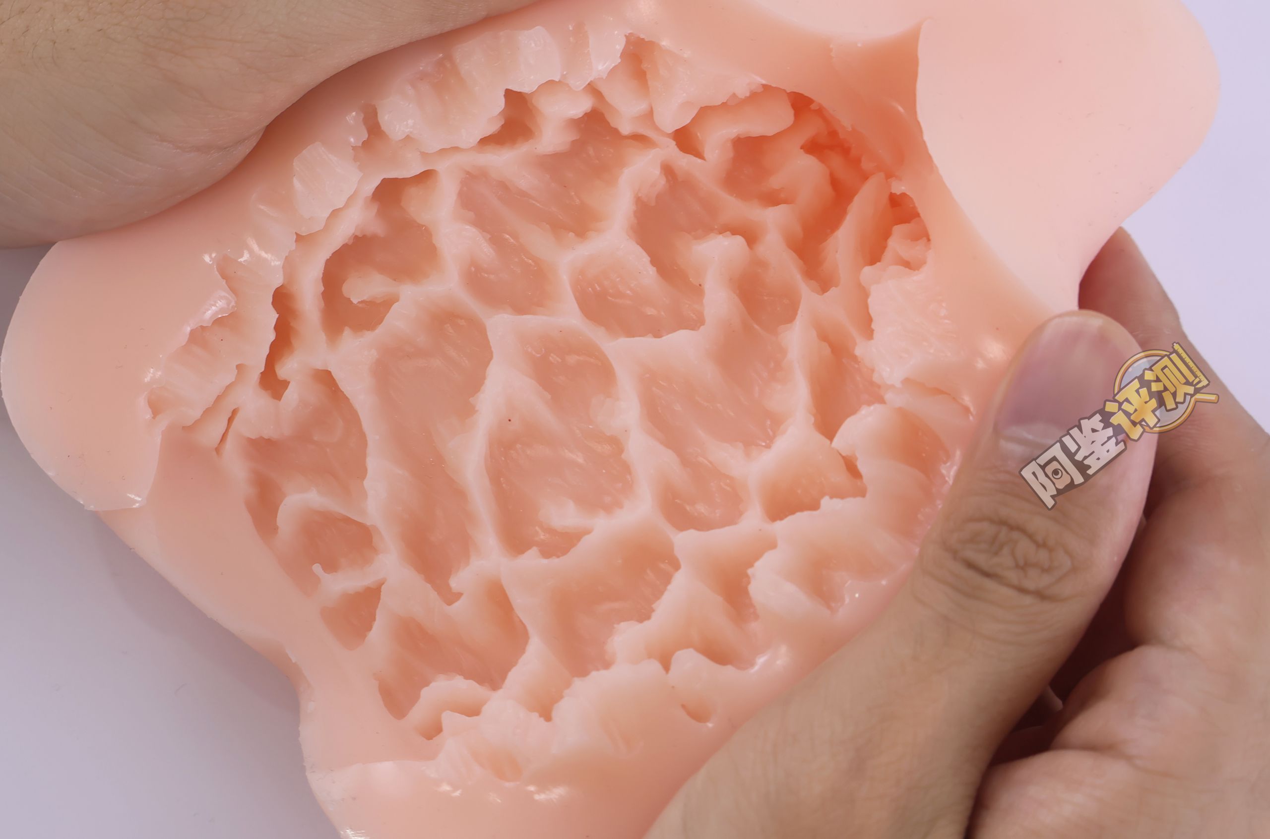 汤马托易士——“超昂闪忍”评测!这个超小众的联名肉片款,居然还相当好用