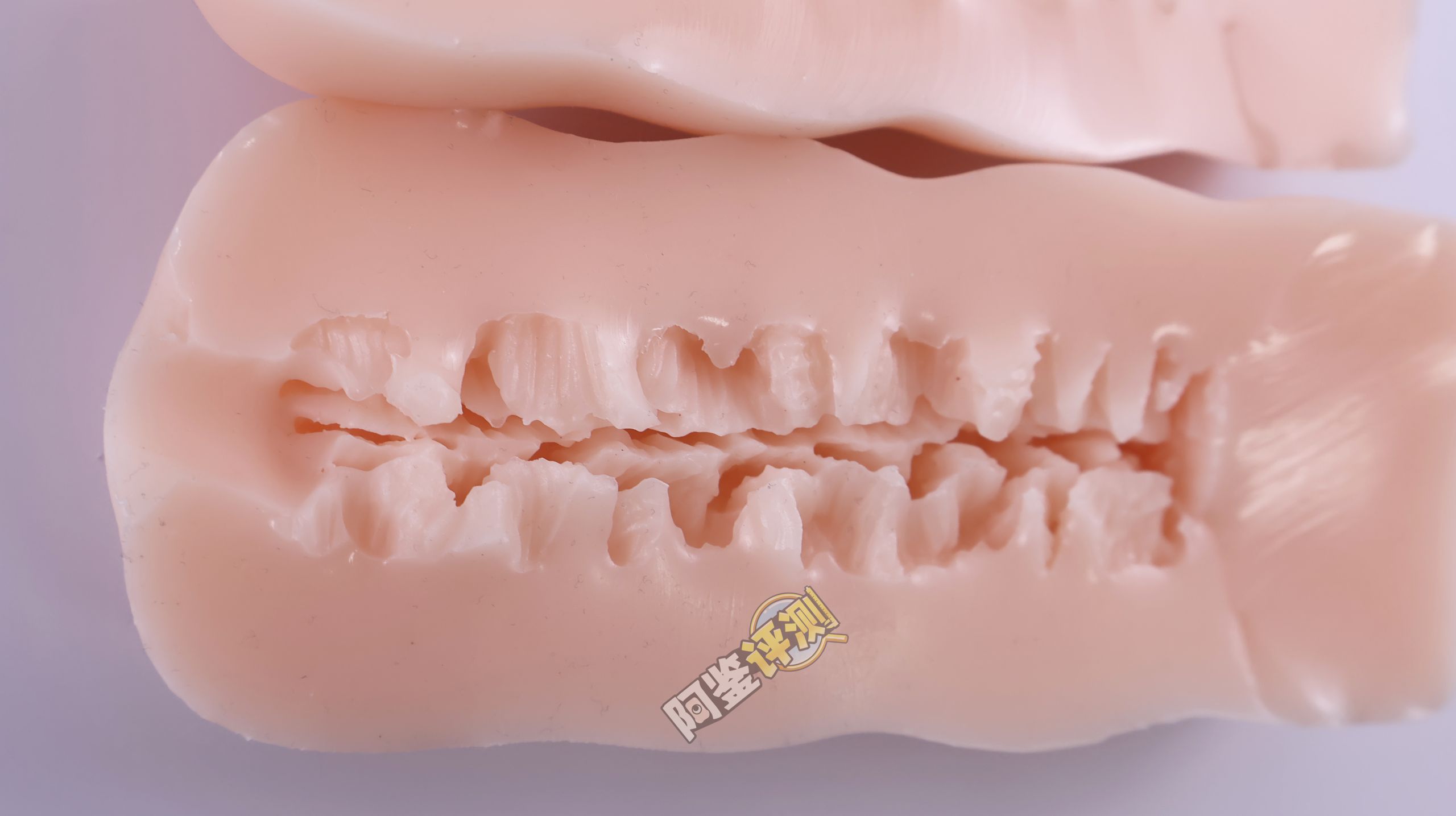 汤马托易士——“超昂闪忍”评测！这个超小众的联名肉片款，居然还相当好用