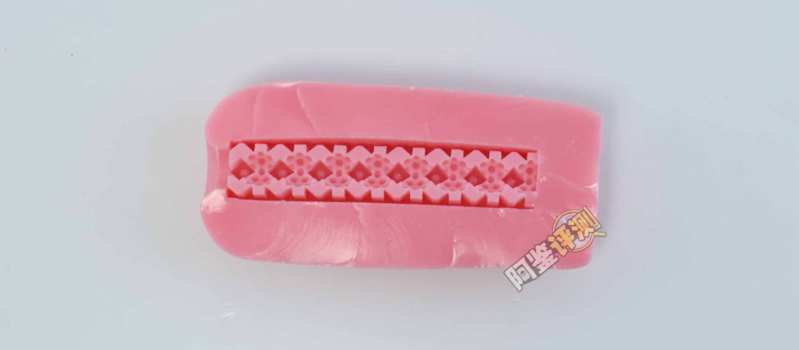 COOLP——“肉球喵杯”评测!粉色的超大圆柱,首创的“包裹式凸起”!