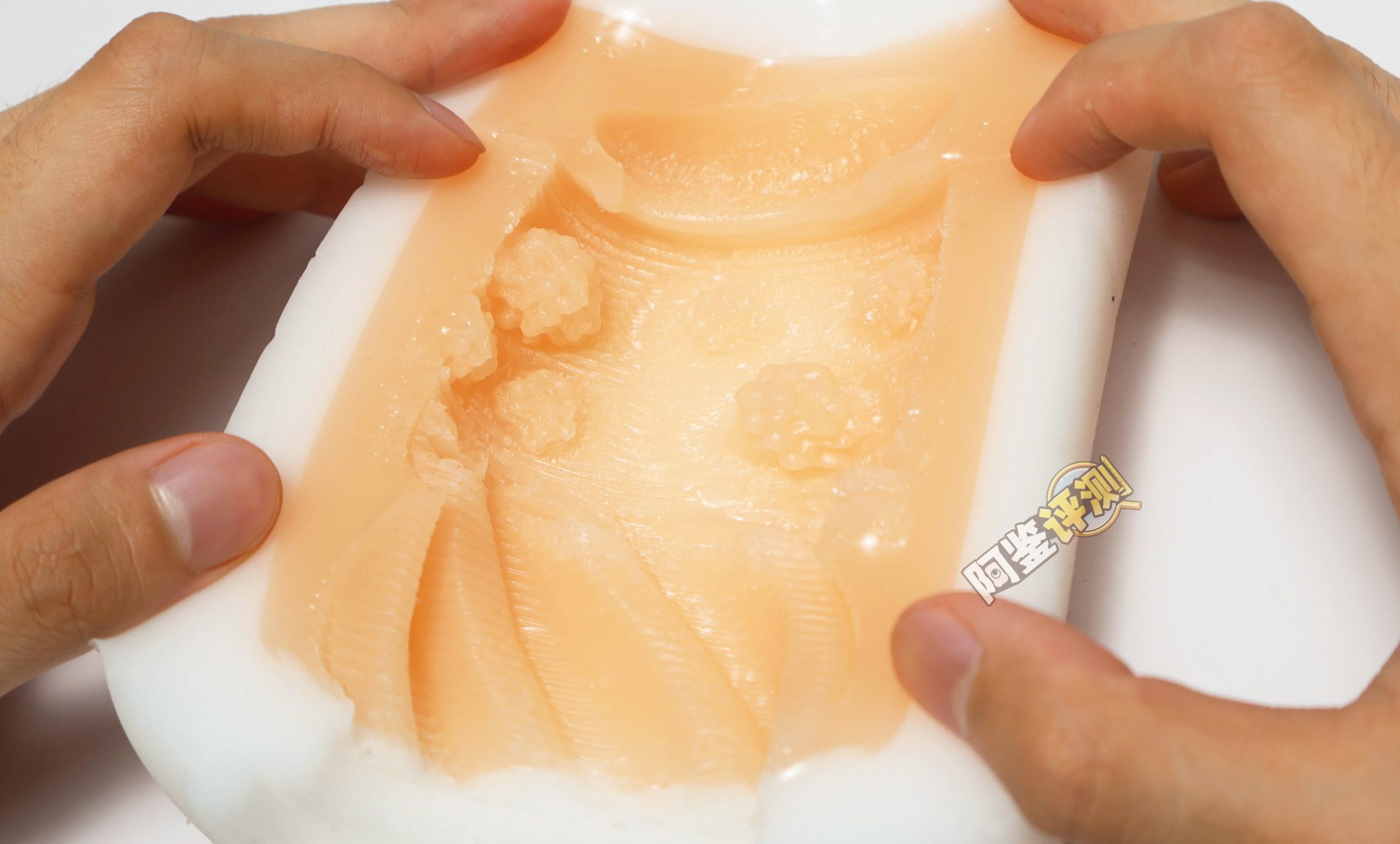 火炮——“圣女狩宴”评测！两只神兽盘踞在内的奇怪设定......不过体验还是足够好使