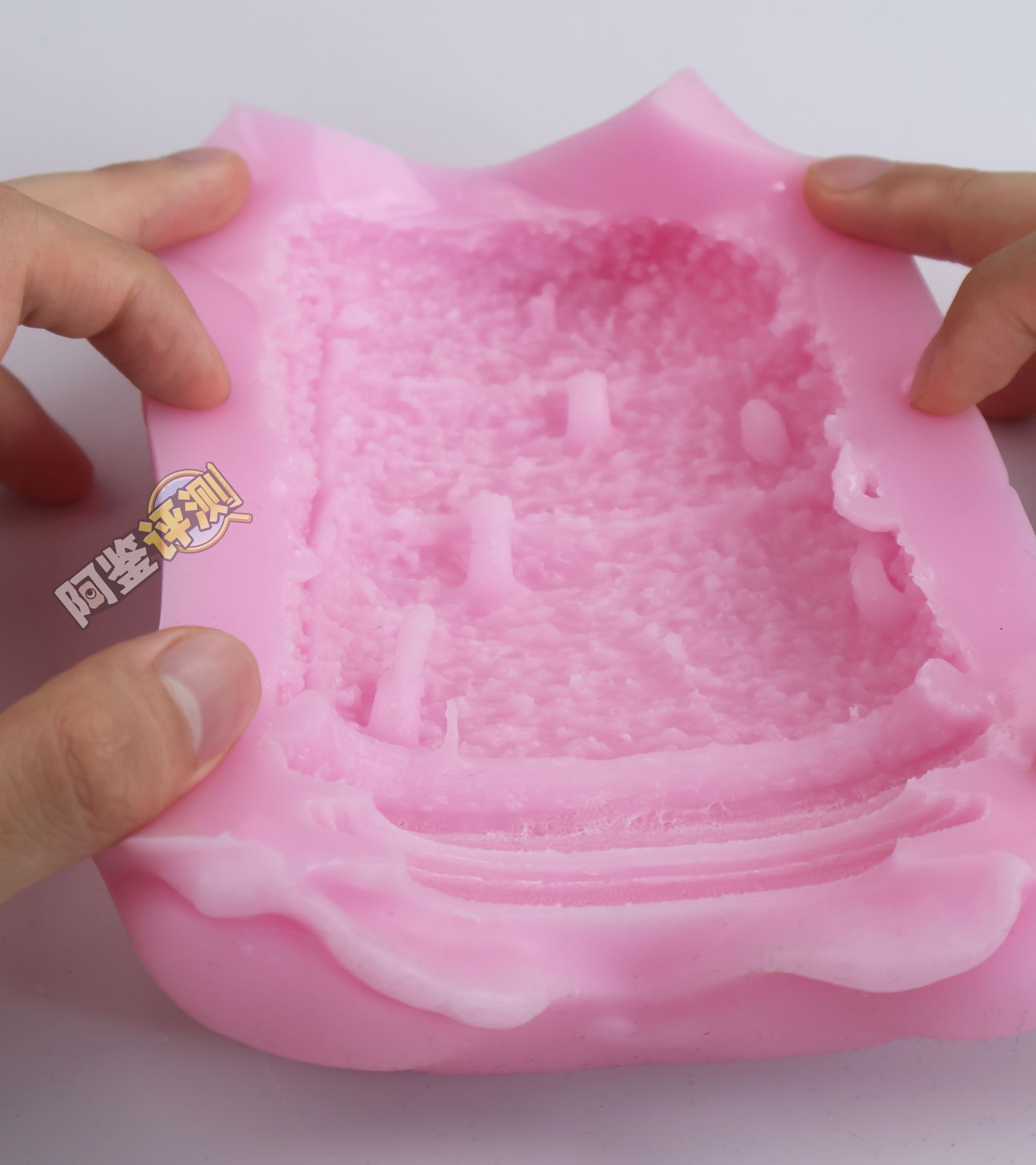 火炮——“残暴的阿丽奈”评测!平坦的“砂纸结构”,真空玩法下居然意外的体验很爽?