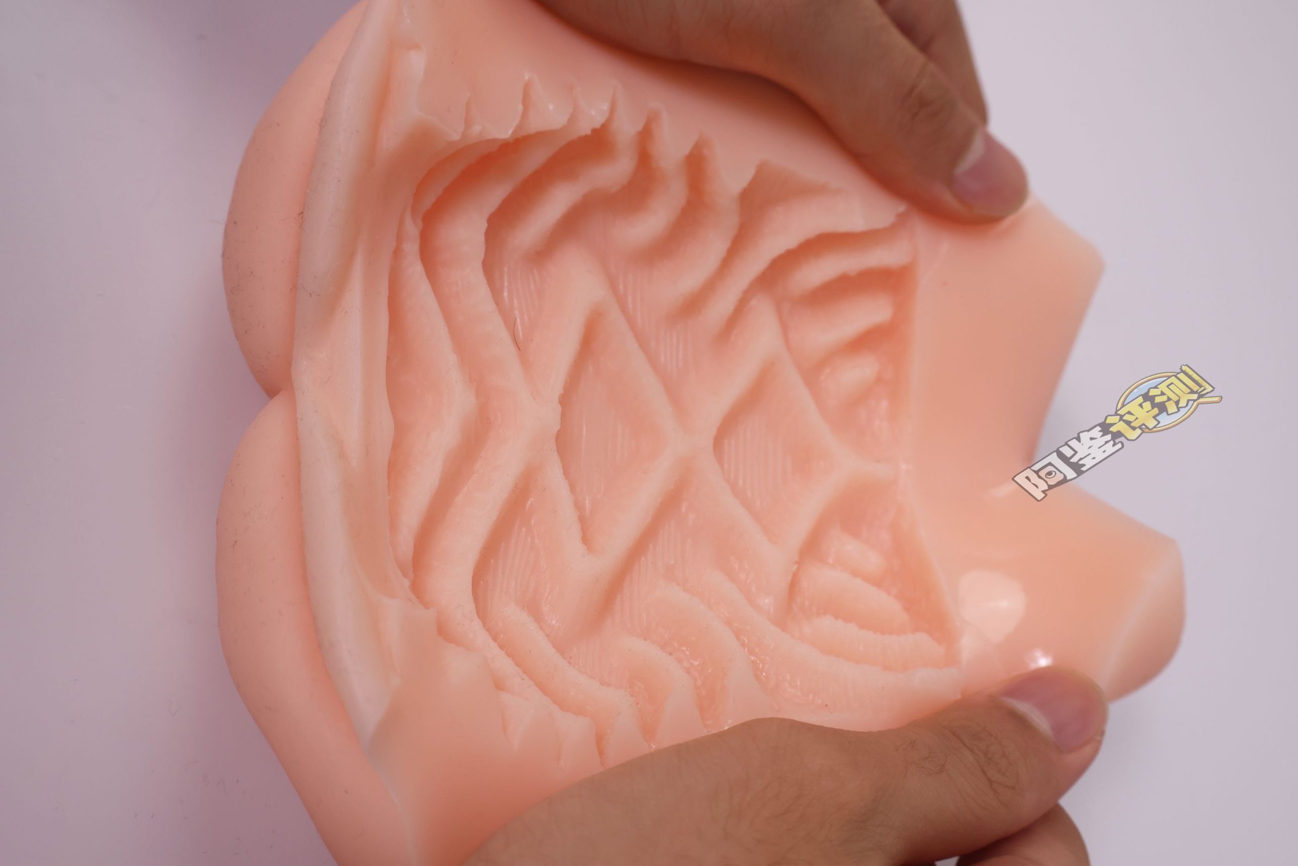 汤马托易士——“监禁调教”评测!朝凪老师最喜欢的玩法,原来是这样的感觉