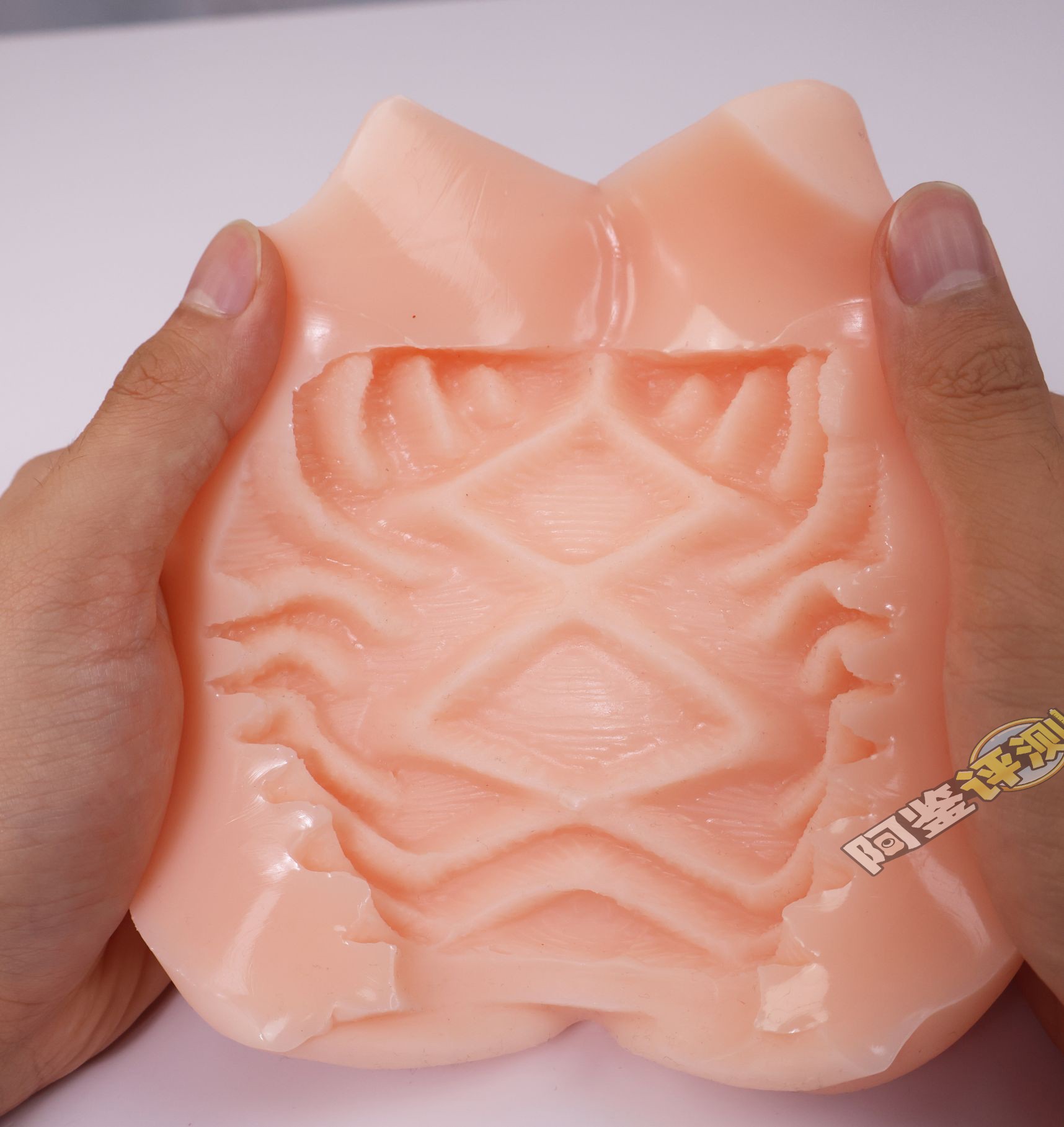 汤马托易士——“监禁调教”评测!朝凪老师最喜欢的玩法,原来是这样的感觉