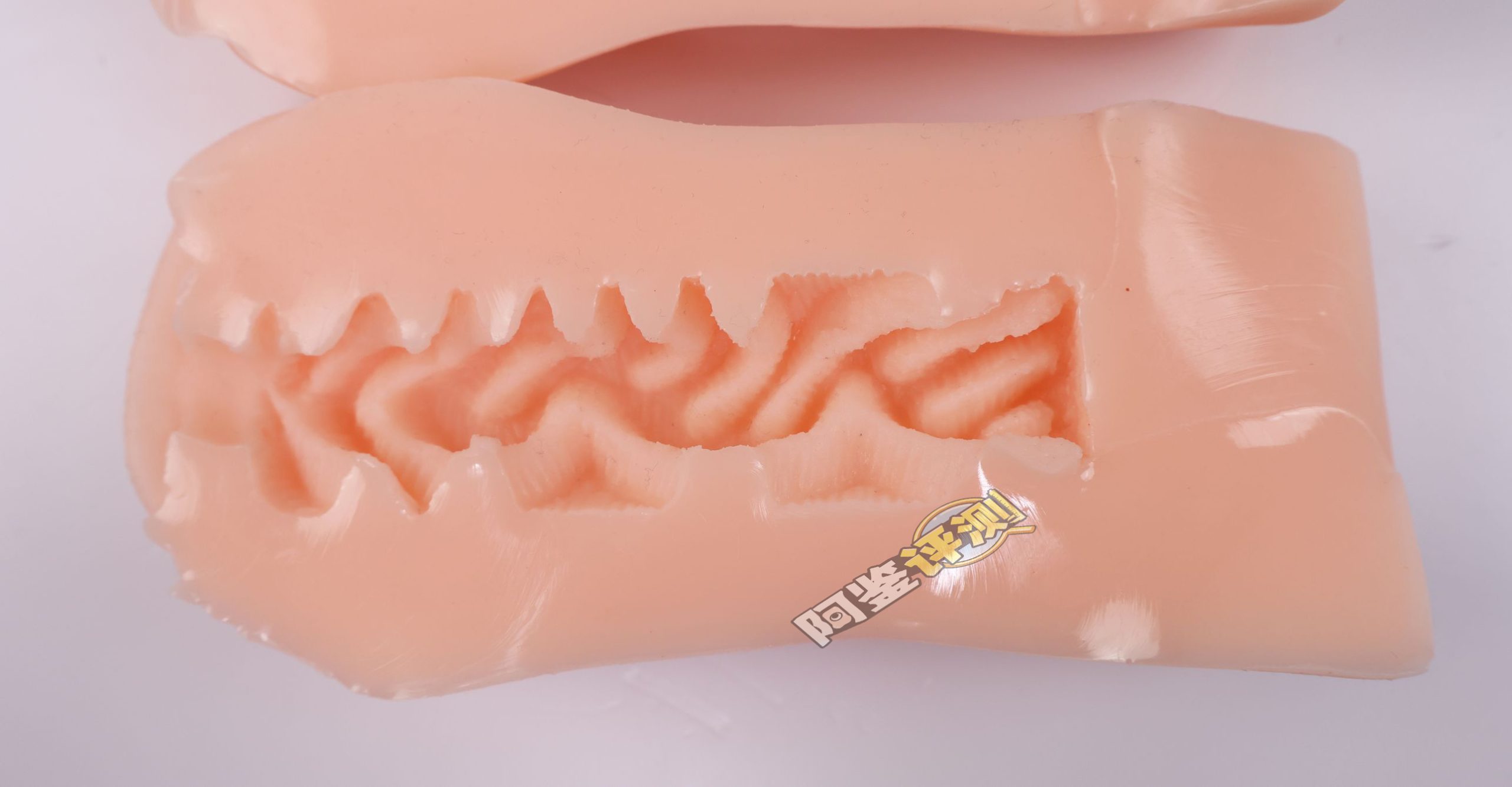 汤马托易士——“监禁调教”评测!朝凪老师最喜欢的玩法,原来是这样的感觉