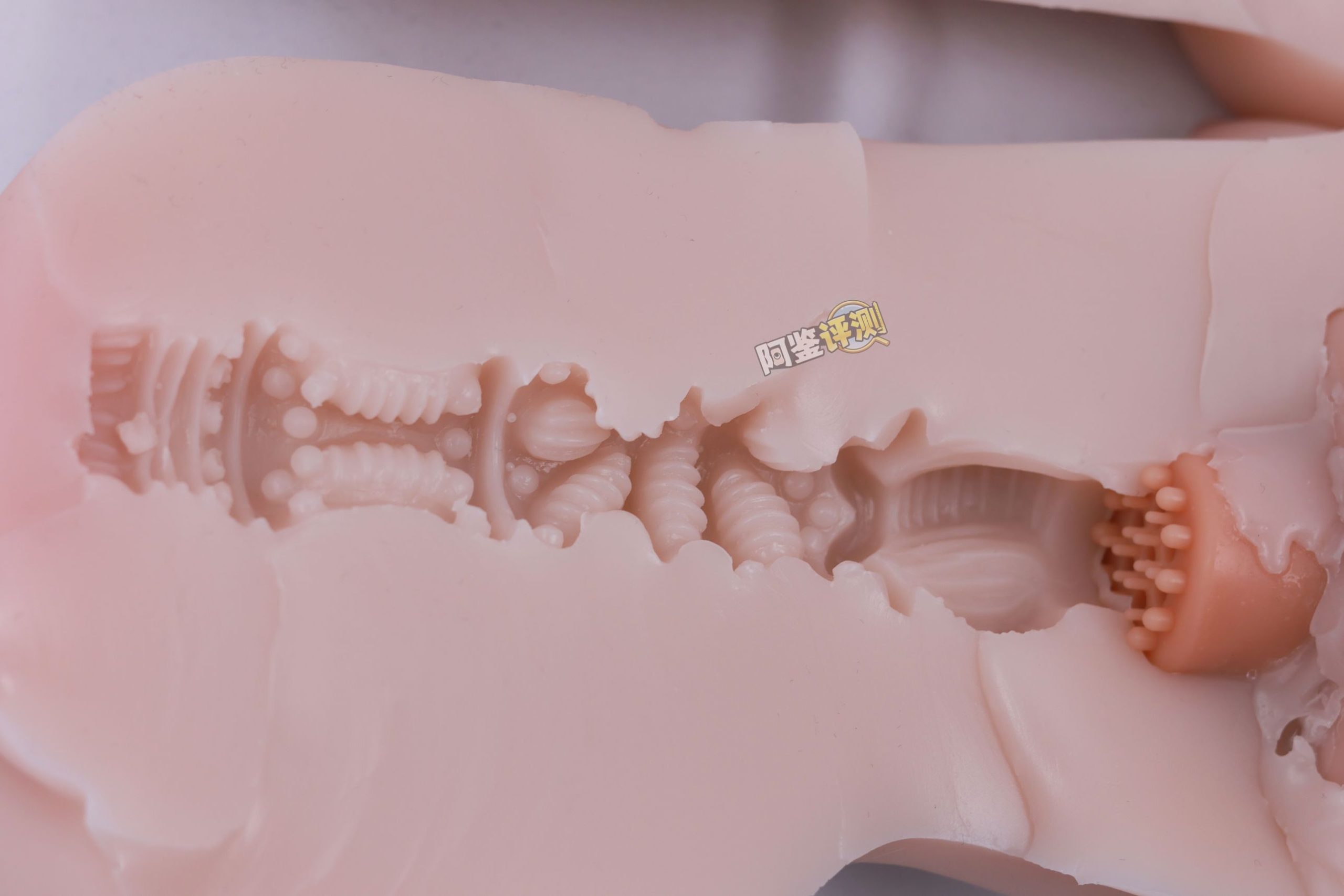 趣网COC——“YU酱”评测!大克重的吮吸电动杯,通道末端的奇怪吸气口