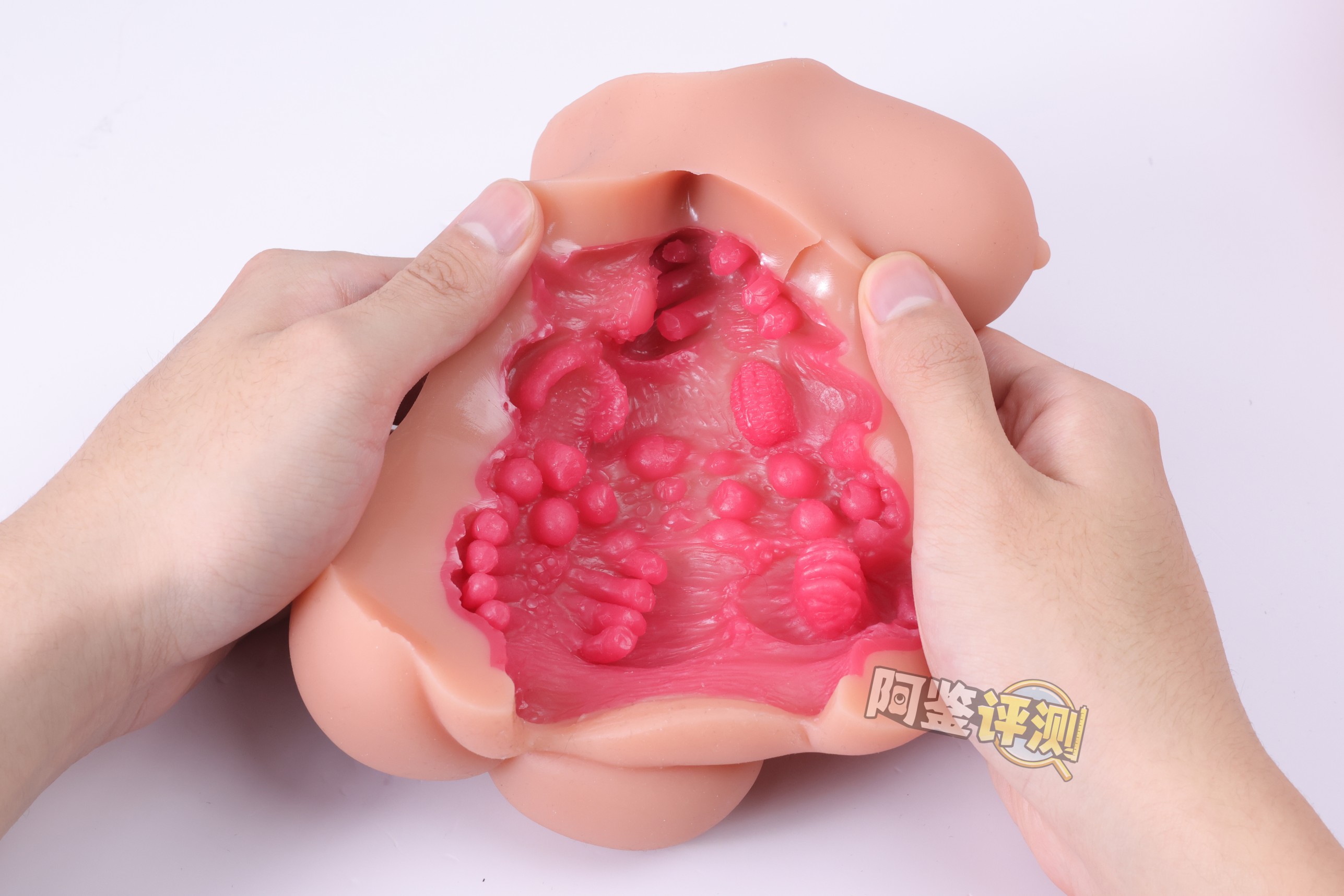 魔眼——“蠢GAL”评测!观感猎奇夸张的“肋骨形”咬合结构,但我用着真的没啥感觉....