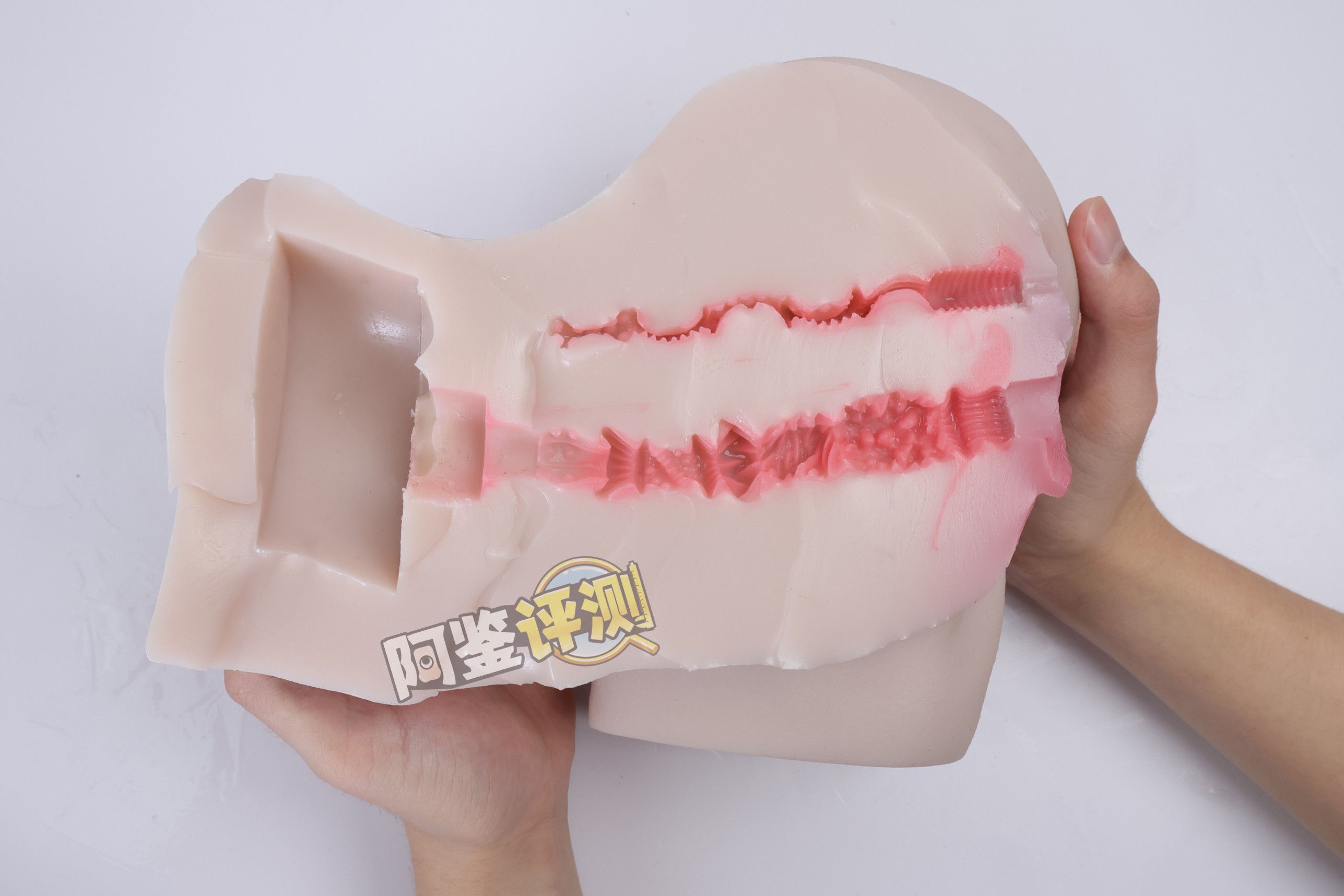 COC—“娅莎塔”评测!加了排水管的抽气式电动臀模,到底有多少提升?