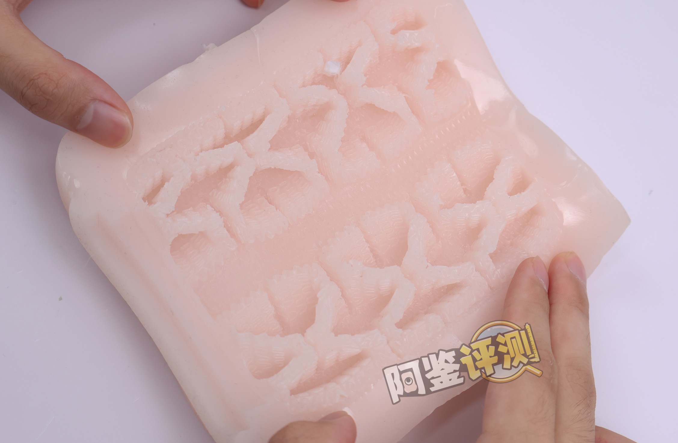 火炮——“寝取深淋巴按摩”评测!半松半禁,半厚半薄的W形结构,确实很适合长时间“按摩”