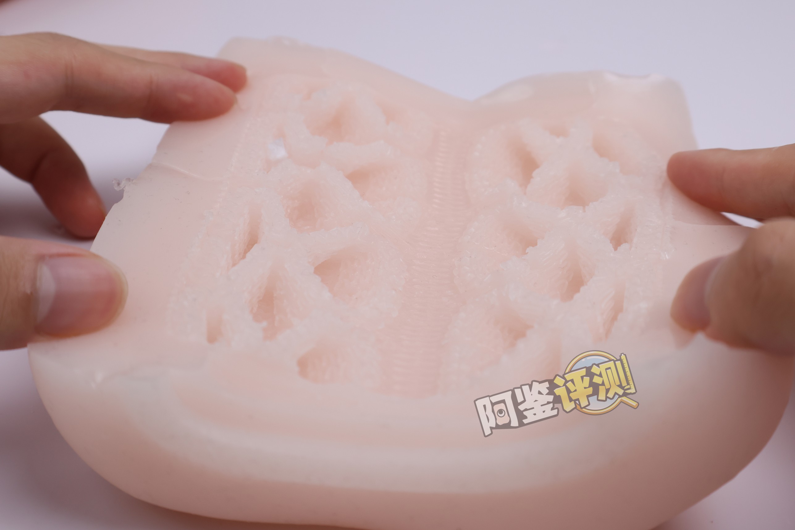 火炮——“寝取深淋巴按摩”评测!半松半禁,半厚半薄的W形结构,确实很适合长时间“按摩”