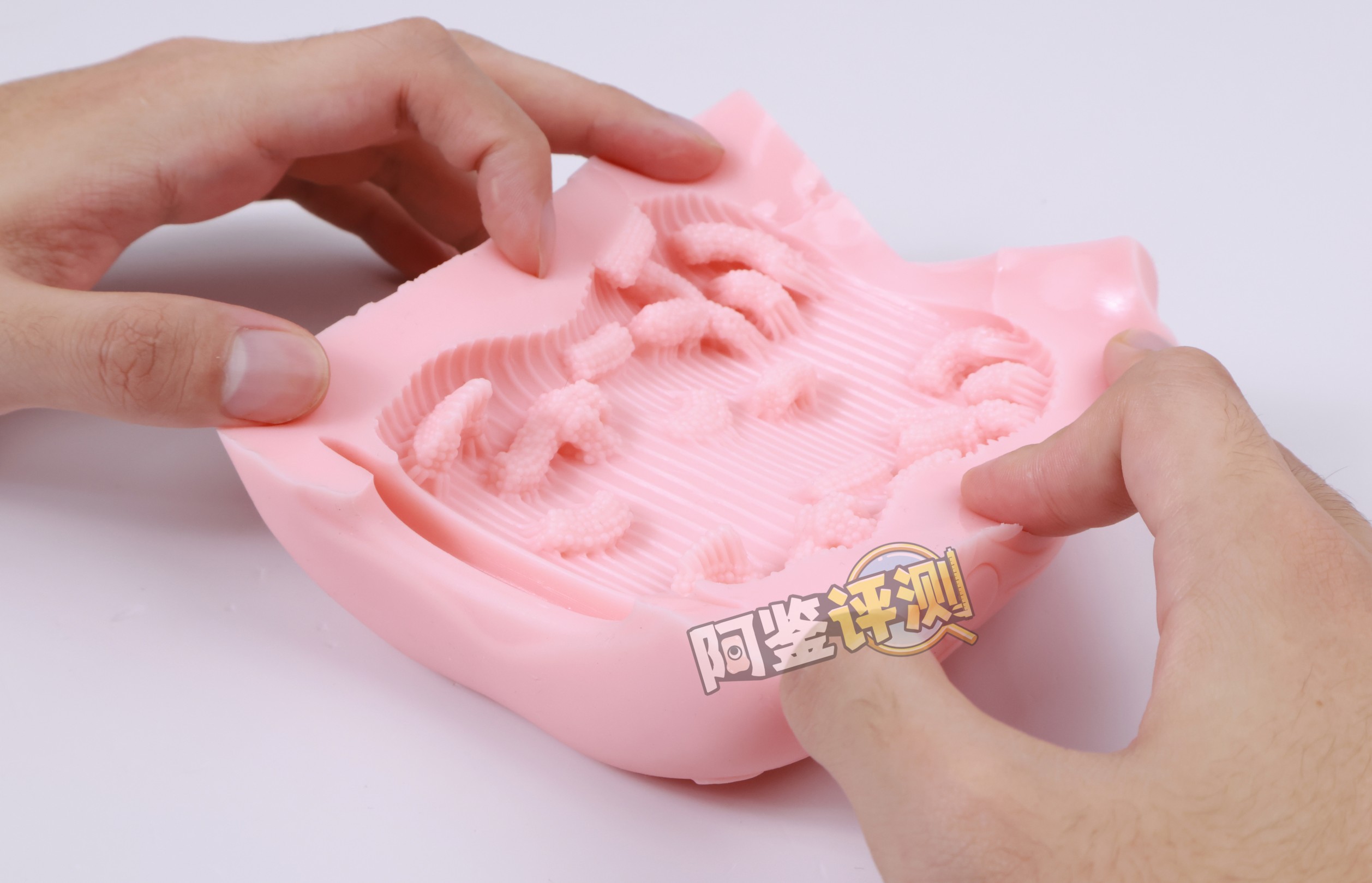 对子哈特——“ 梦幻术士”评测!似曾相识的杂乱感,这系列招牌的真空感已经消失不见了...