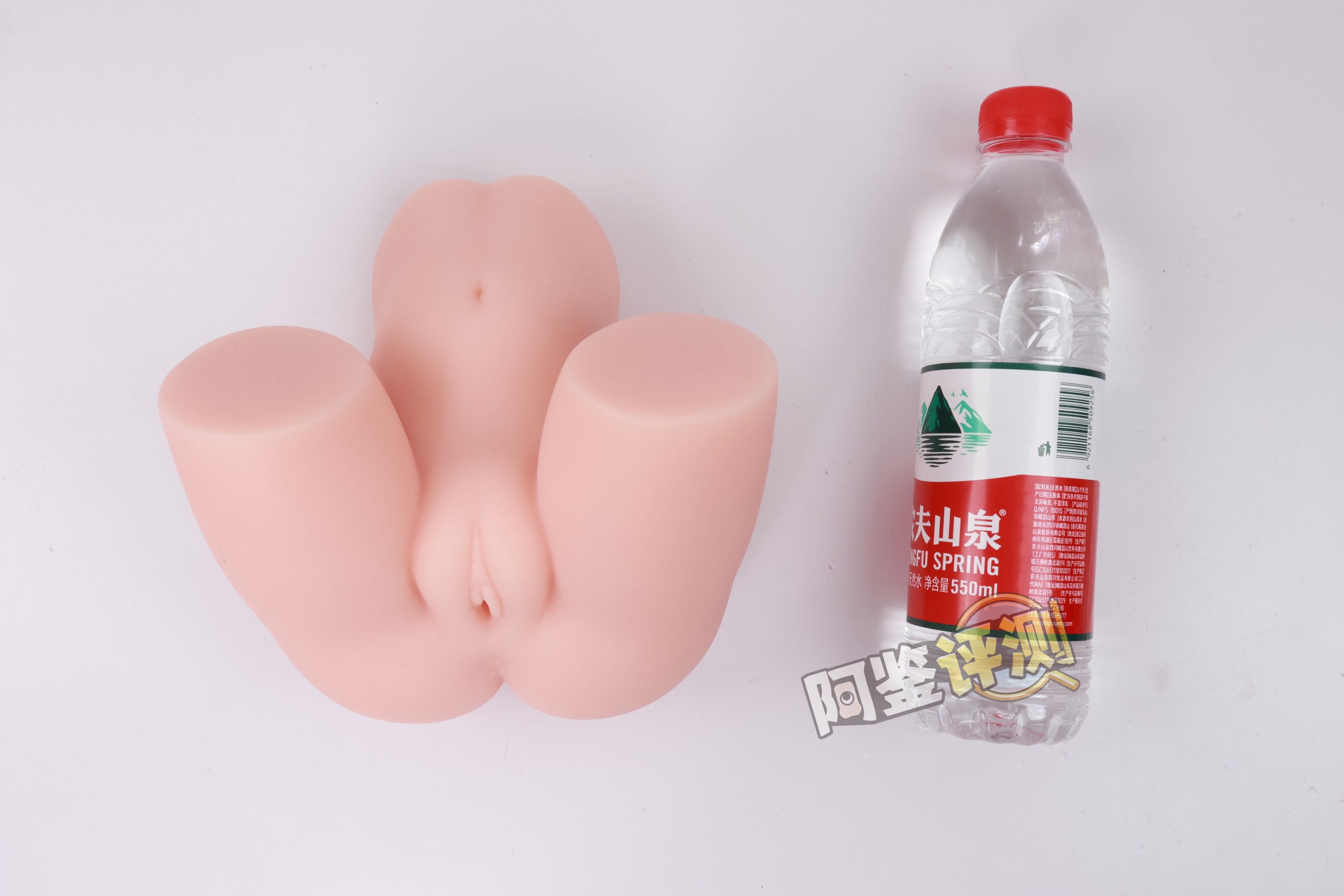 GXP——“兔仆长”评测！猎奇的双子宫小兔几，带腿造型的杯子是怎样体验？