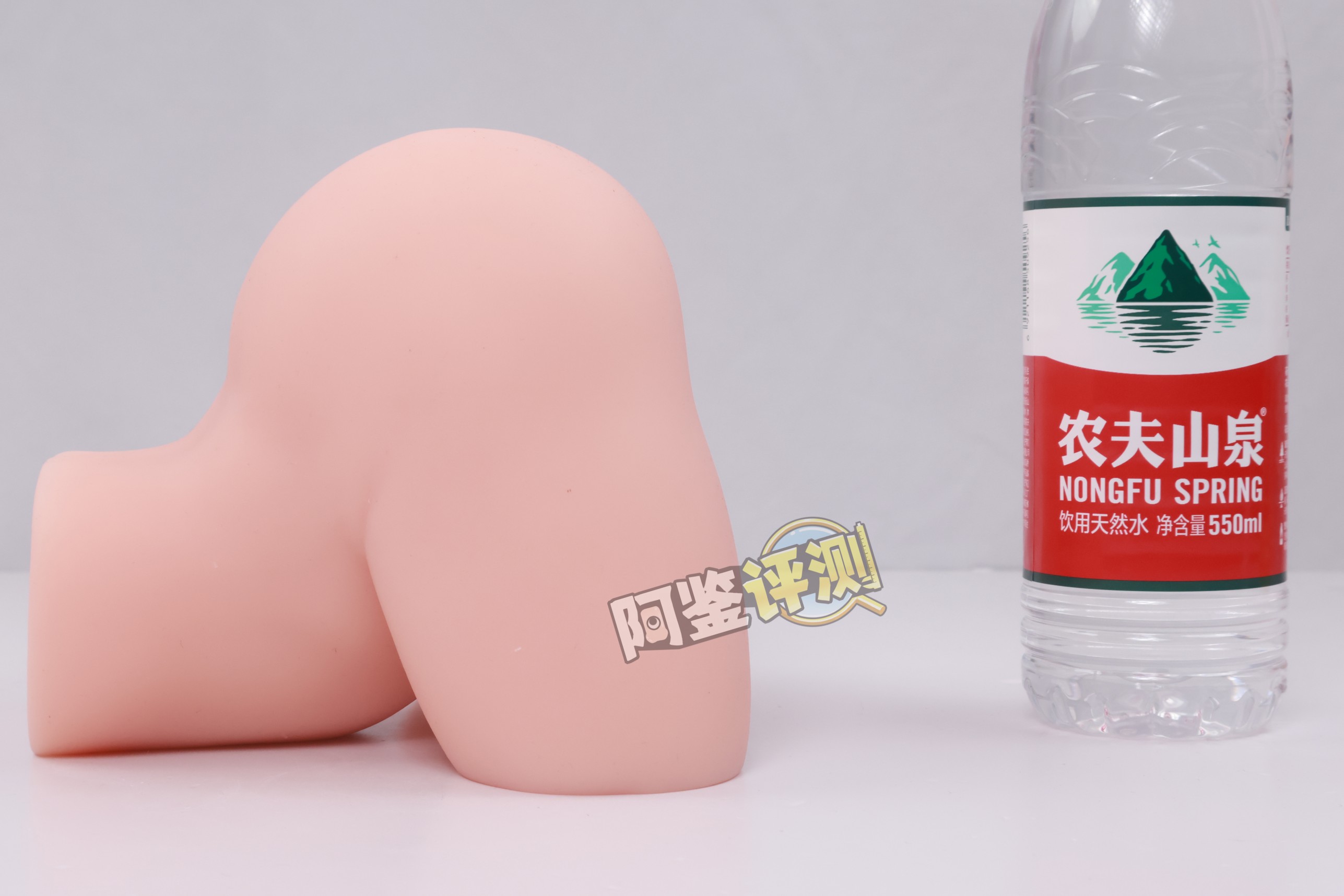 GXP——“兔仆长”评测！猎奇的双子宫小兔几，带腿造型的杯子是怎样体验？