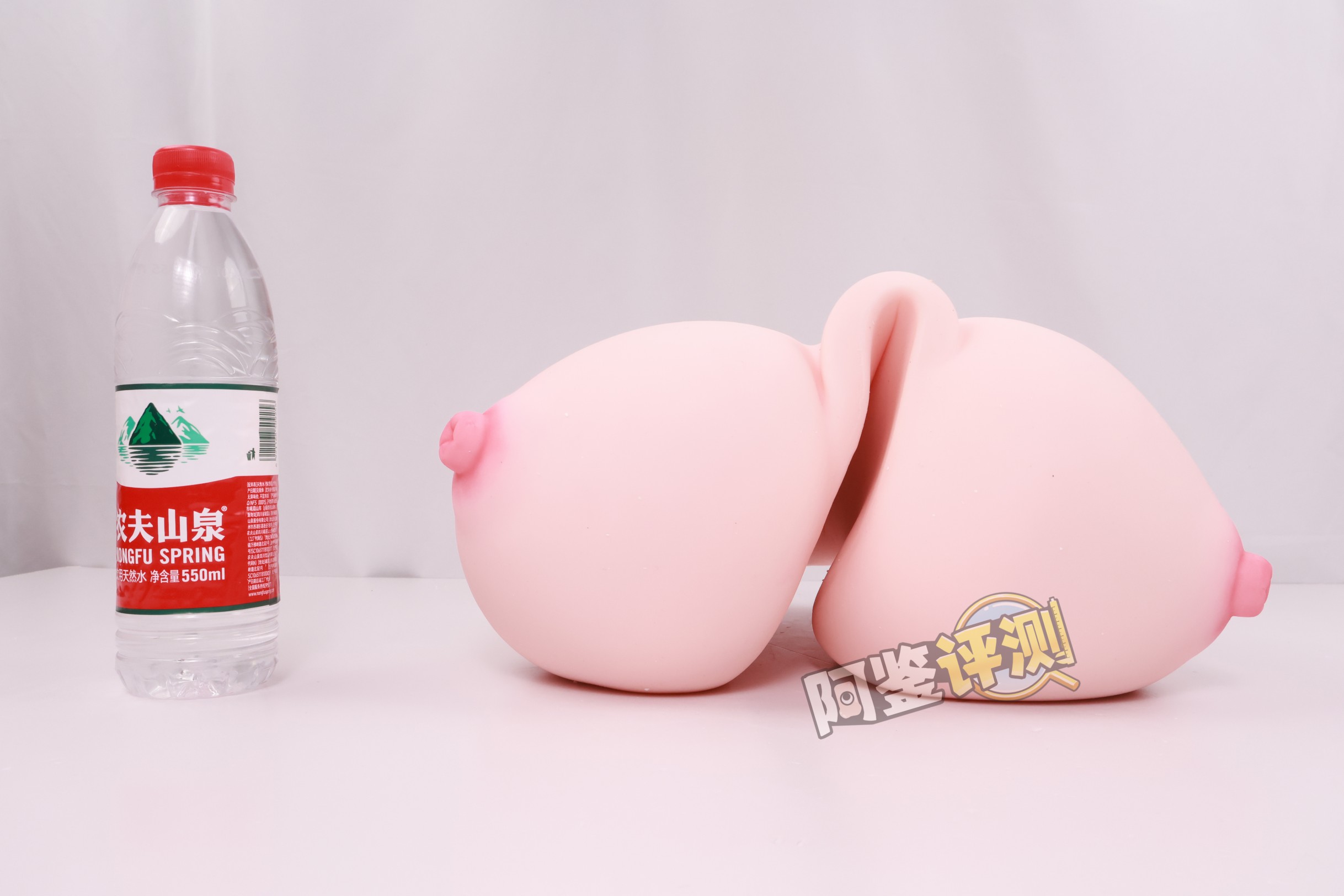 yokubou——“爆炸乳 OL”评测！无论是抚摸的手感，还是插入的使用感，都太糟糕了....