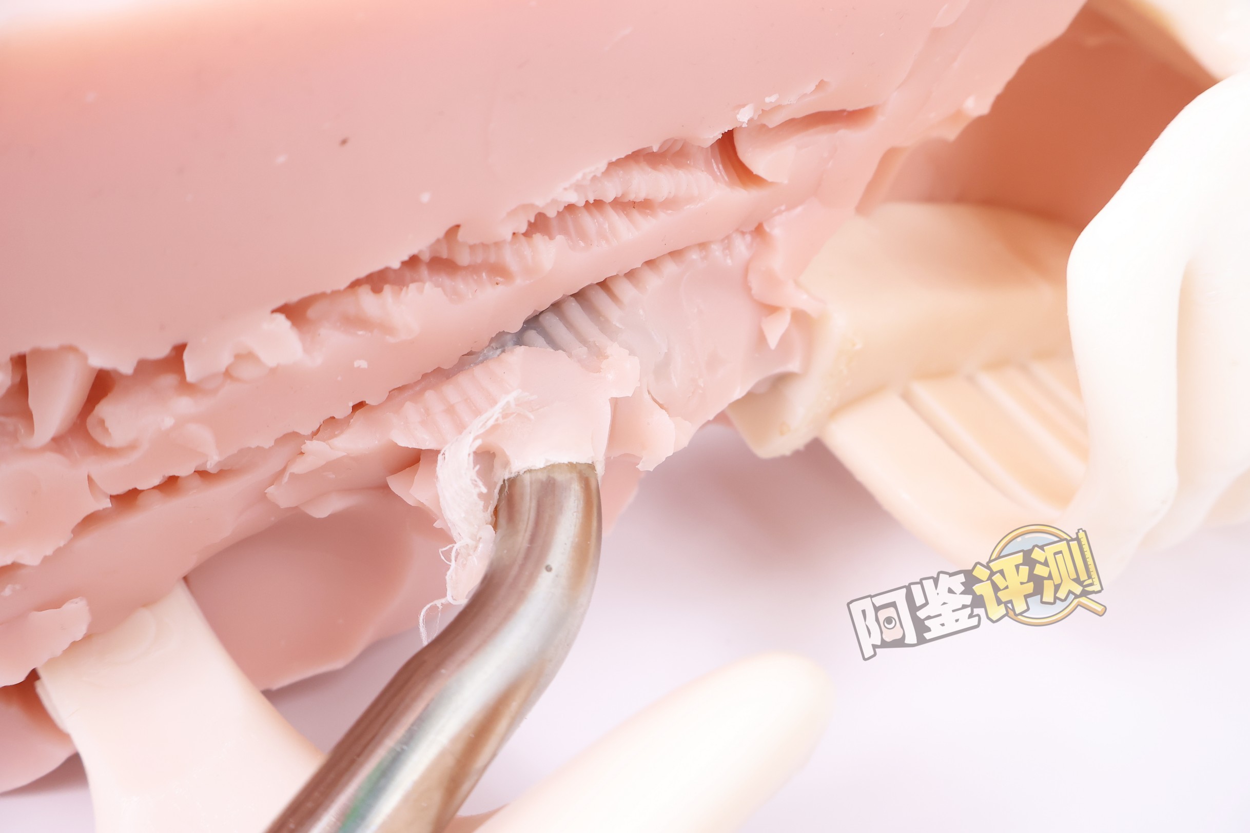 BONMOR——“美骨柔姬”评测！超级真实的肋骨握持感，但腿部和通道设计糟糕到难以相信