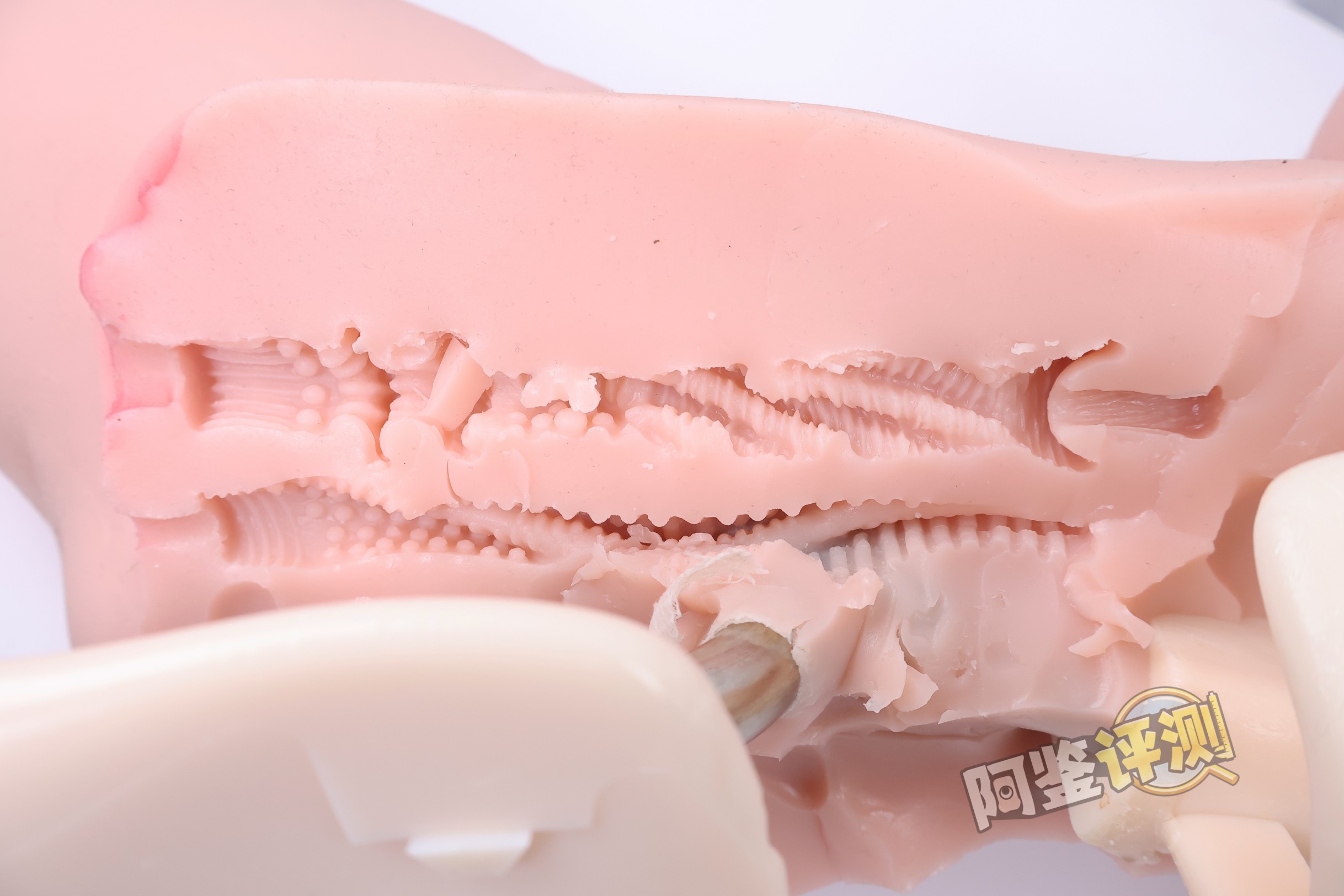 BONMOR——“美骨柔姬”评测!超级真实的肋骨握持感,但腿部和通道设计糟糕到难以相信