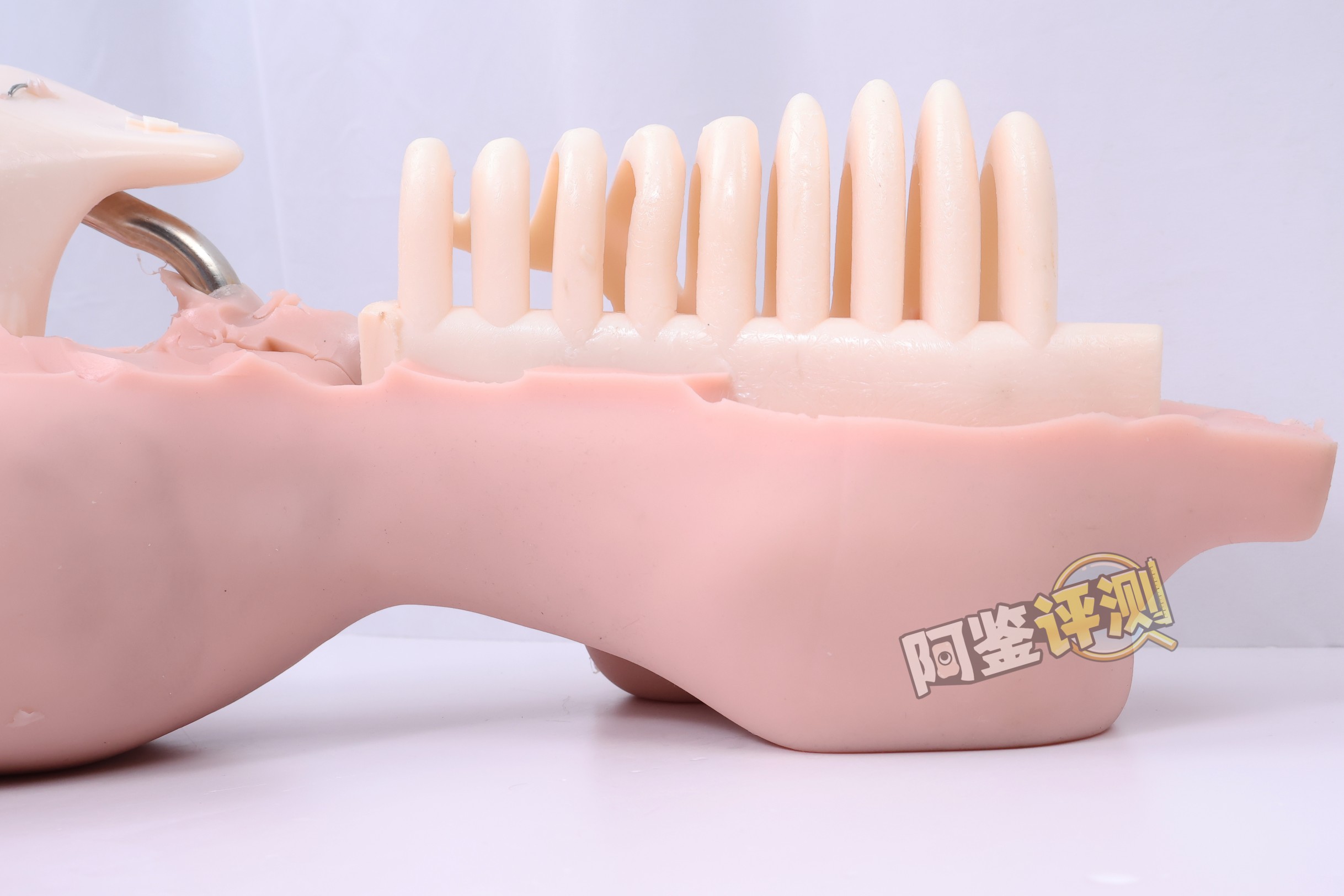 BONMOR——“美骨柔姬”评测!超级真实的肋骨握持感,但腿部和通道设计糟糕到难以相信