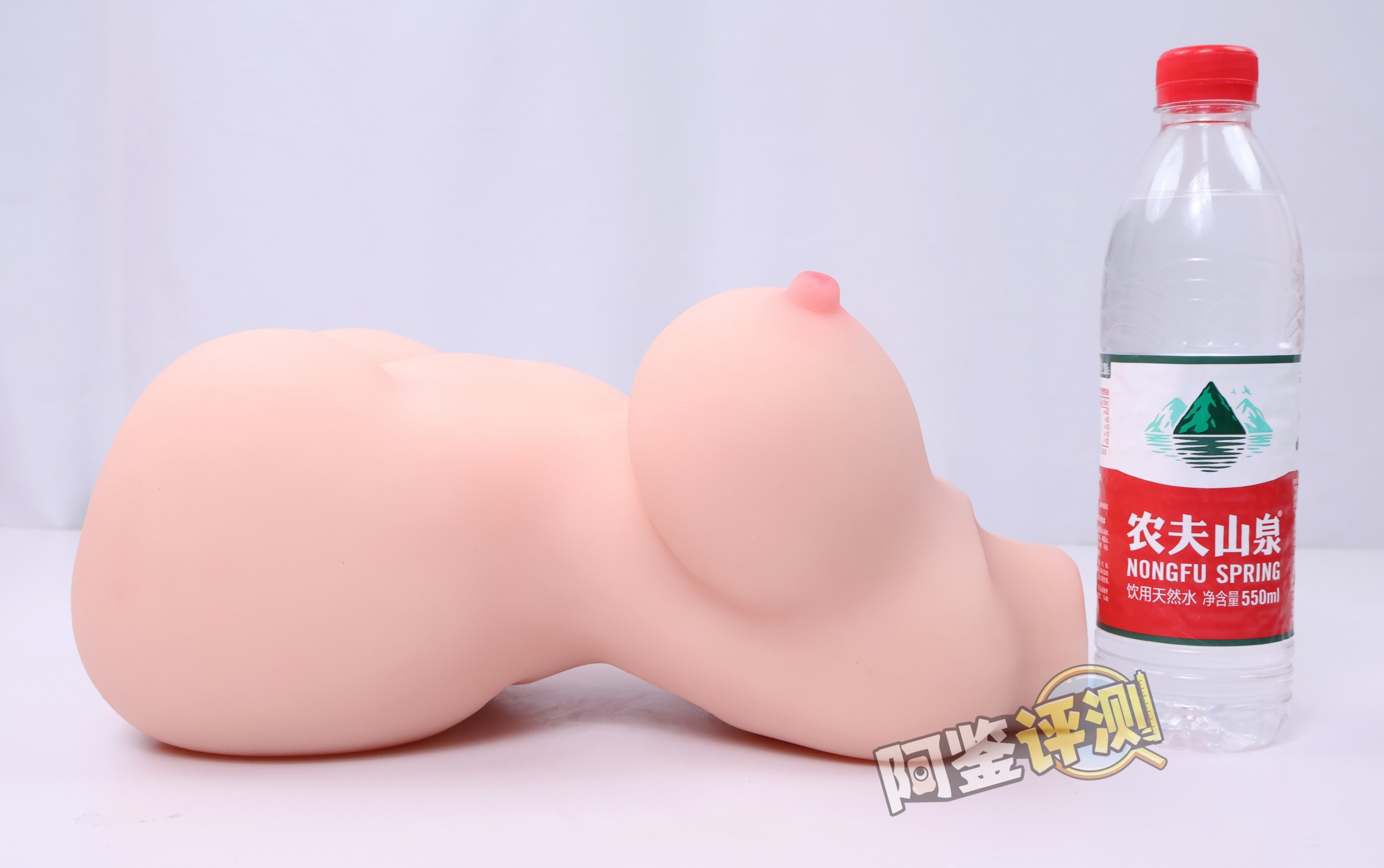 杯多多——“乳穴牛娘”评测!造型虽然看着还不错,但怎么又给我几把撞到骨架上头去了?!