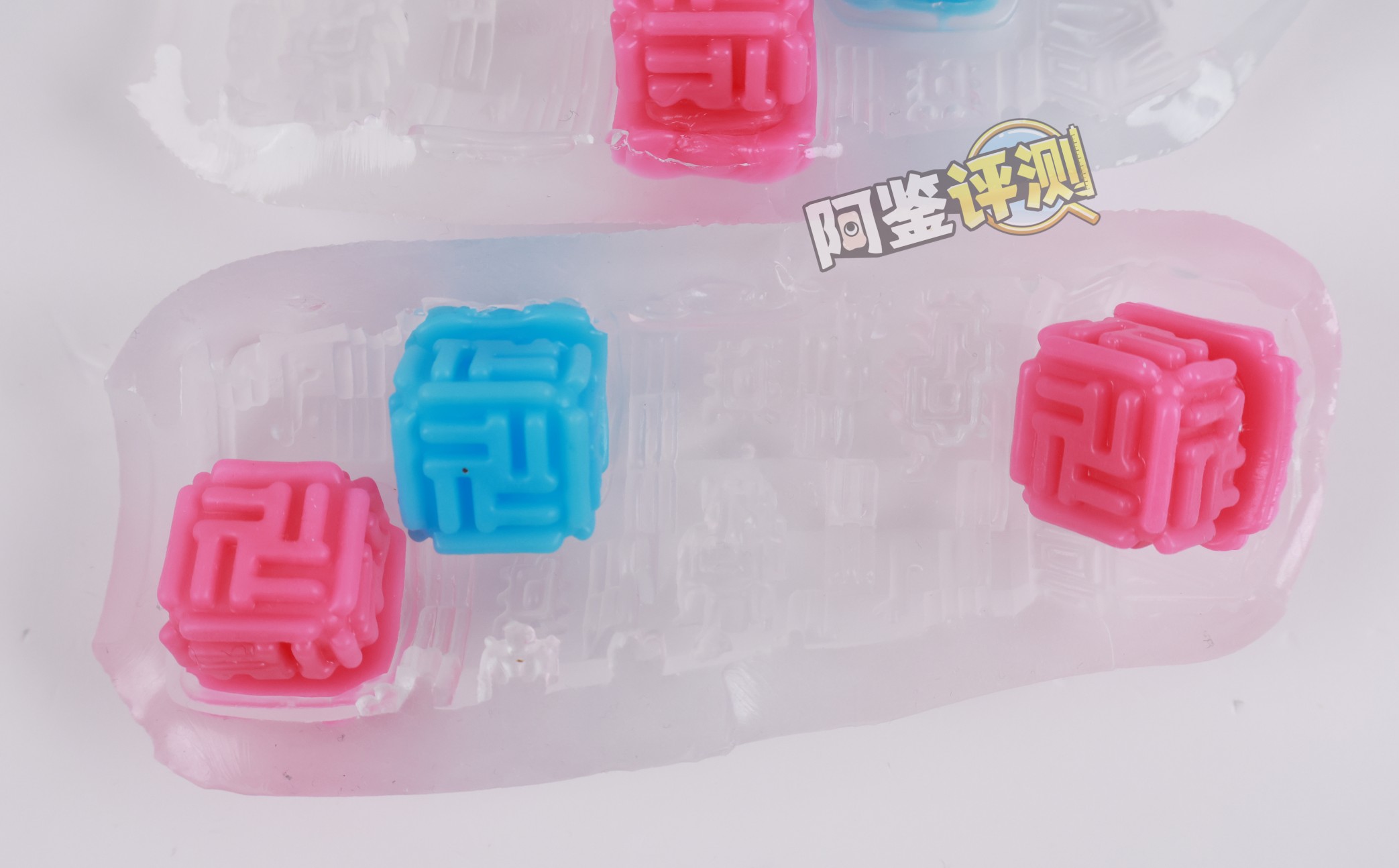 TENGA——“Bobble(魔力弹珠/疯狂方砖)”评测!高配版自慰套,需要手掌配合的“玩具型”飞机杯