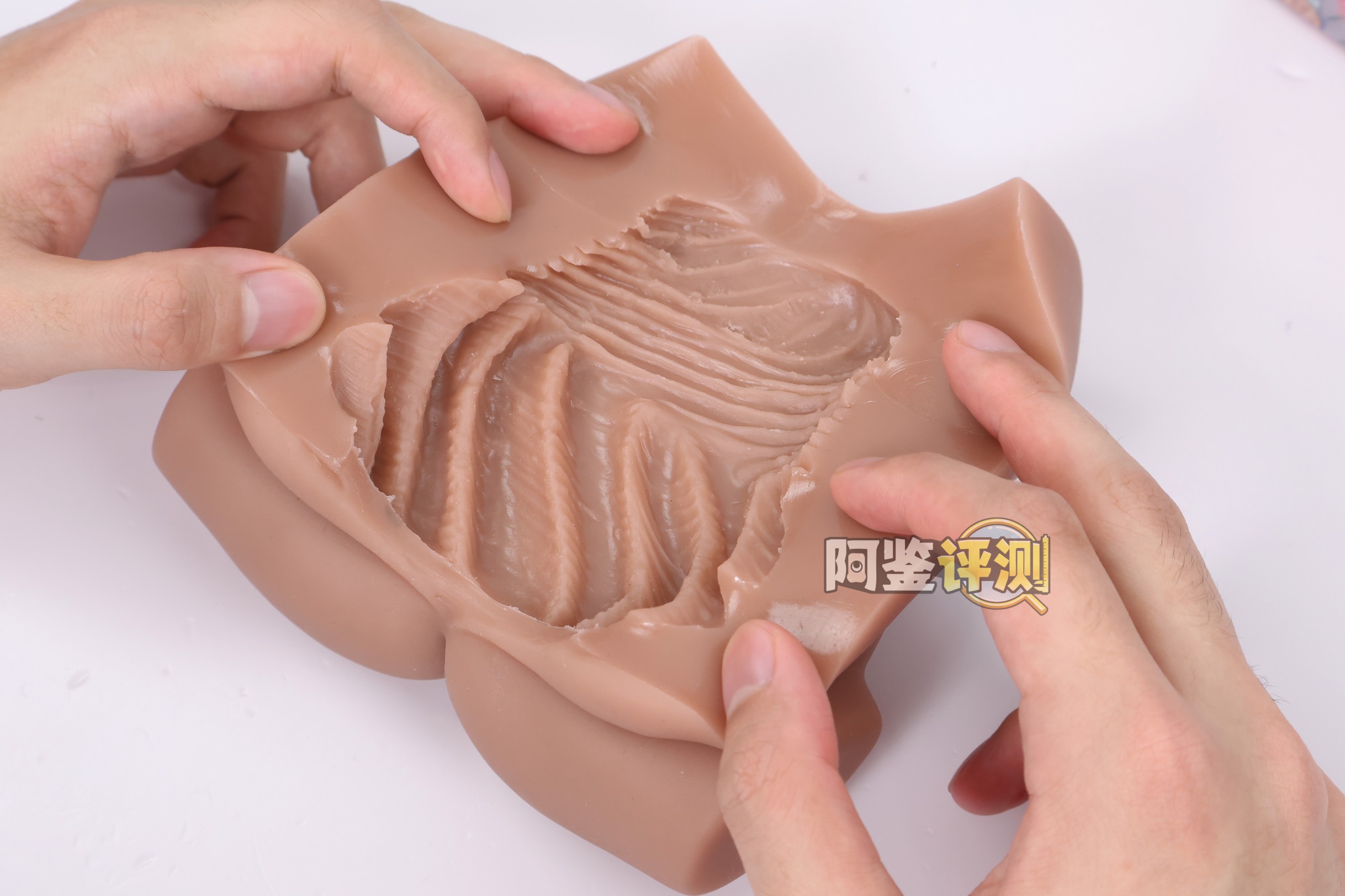 yokubou——“涩谷辣妹”评测！强烈螺旋的剐蹭感， 但通道有些太过松垮了