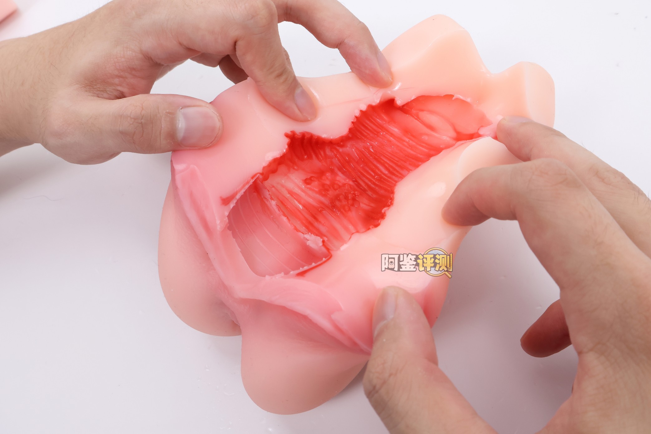 迷姬——“江东三姐妹(2代)”评测!各方面的感觉,仅仅就像是盗版的撸撸杯而已