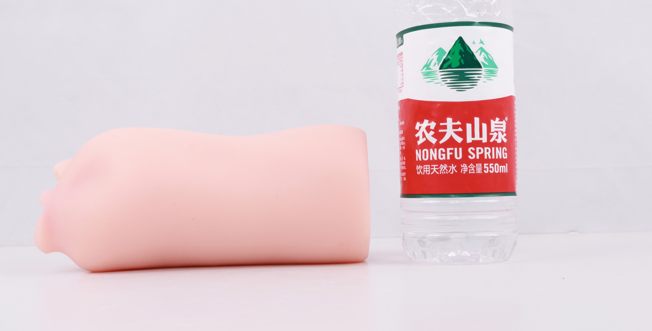 LoveFactor——“完堕肉舌”评测！碧池系真空口交造型！大舌头+深喉感简单粗暴