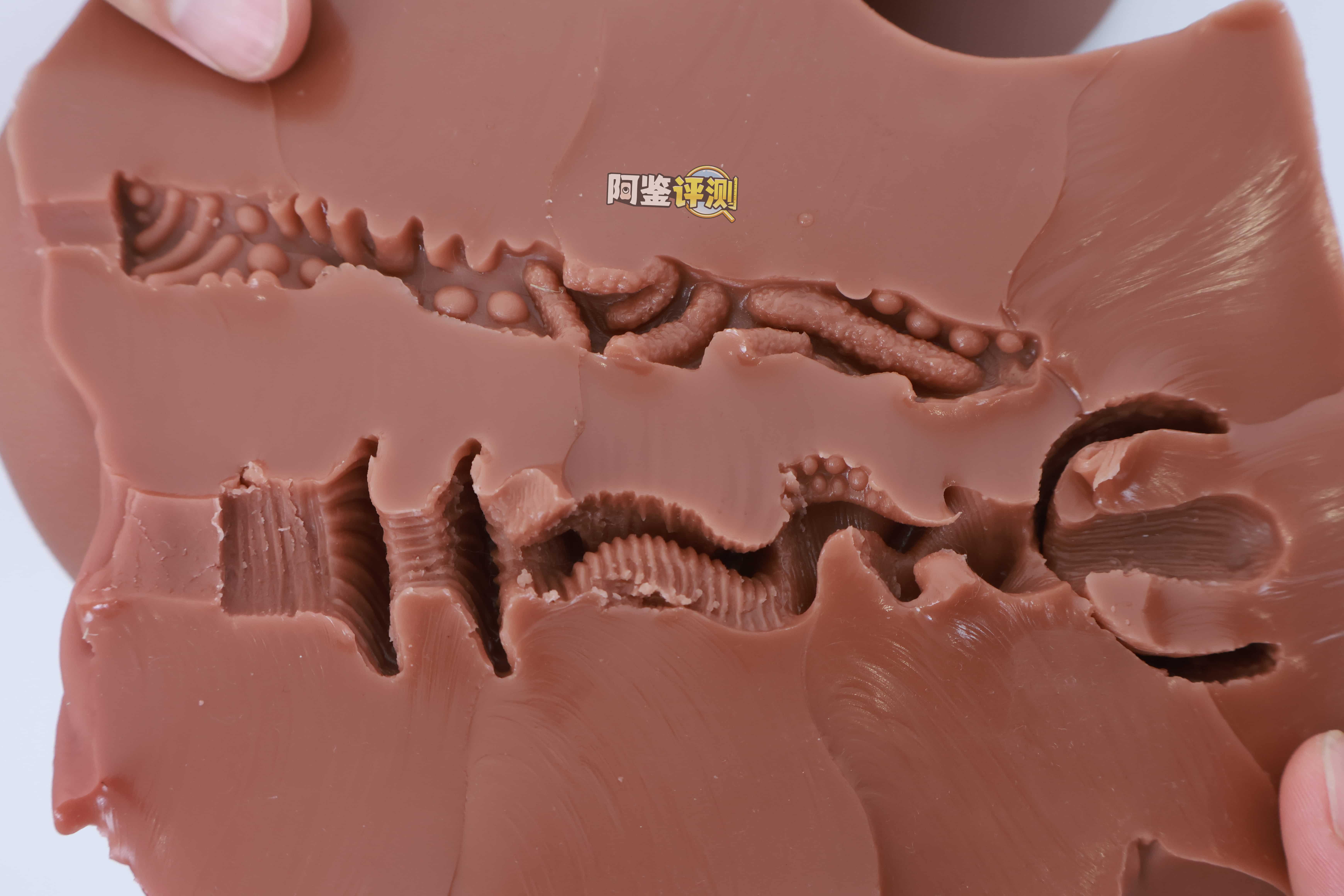 COC——“可可狼姬”评测!褐色黑皮的“成熟型”小屁股倒模,通道的复杂度和姿势兼容性都挺不错