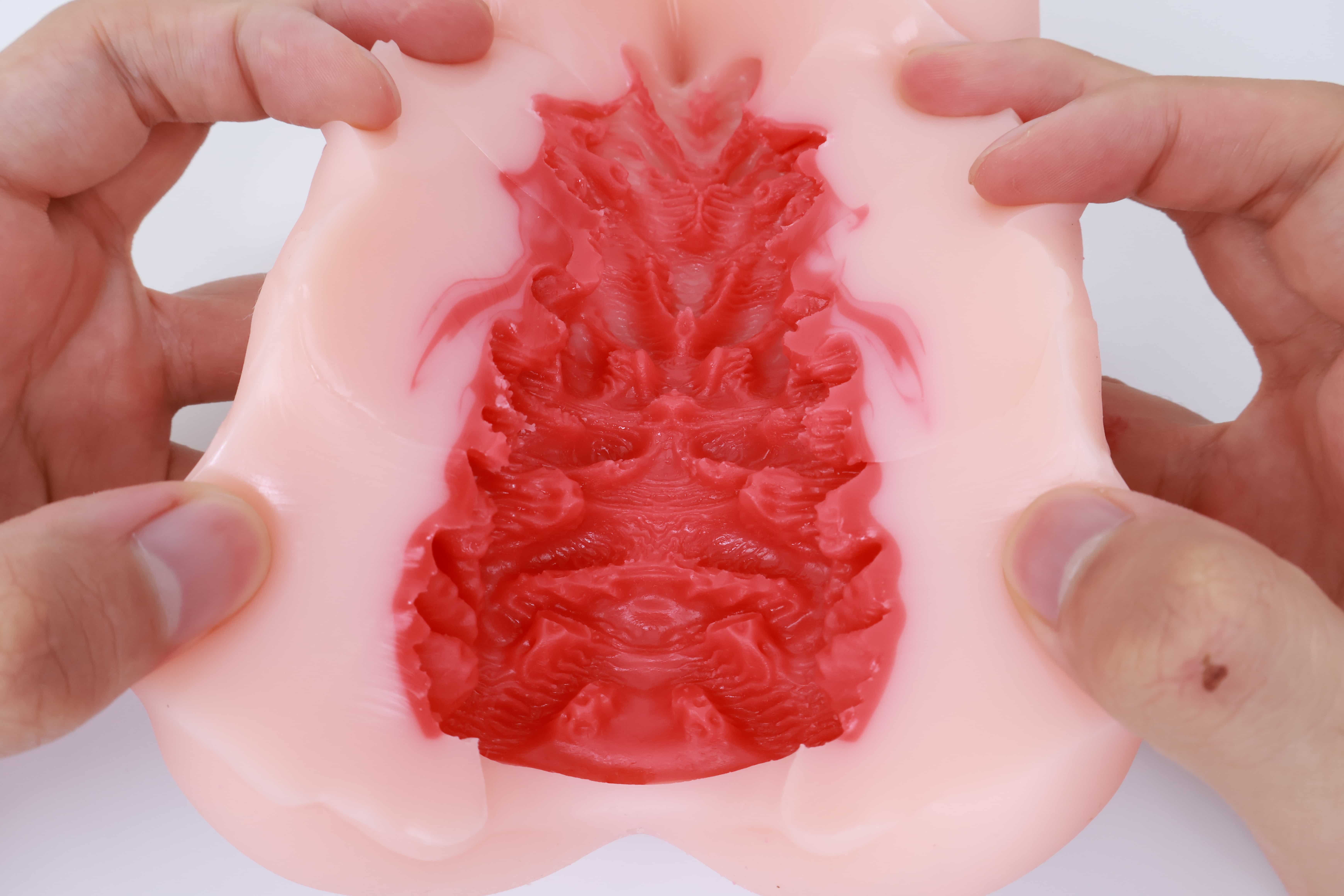 Lovefactor——“欲月之吻”评测!结构复杂充盈的肉感“尖牙”,看似凶险实则温柔~