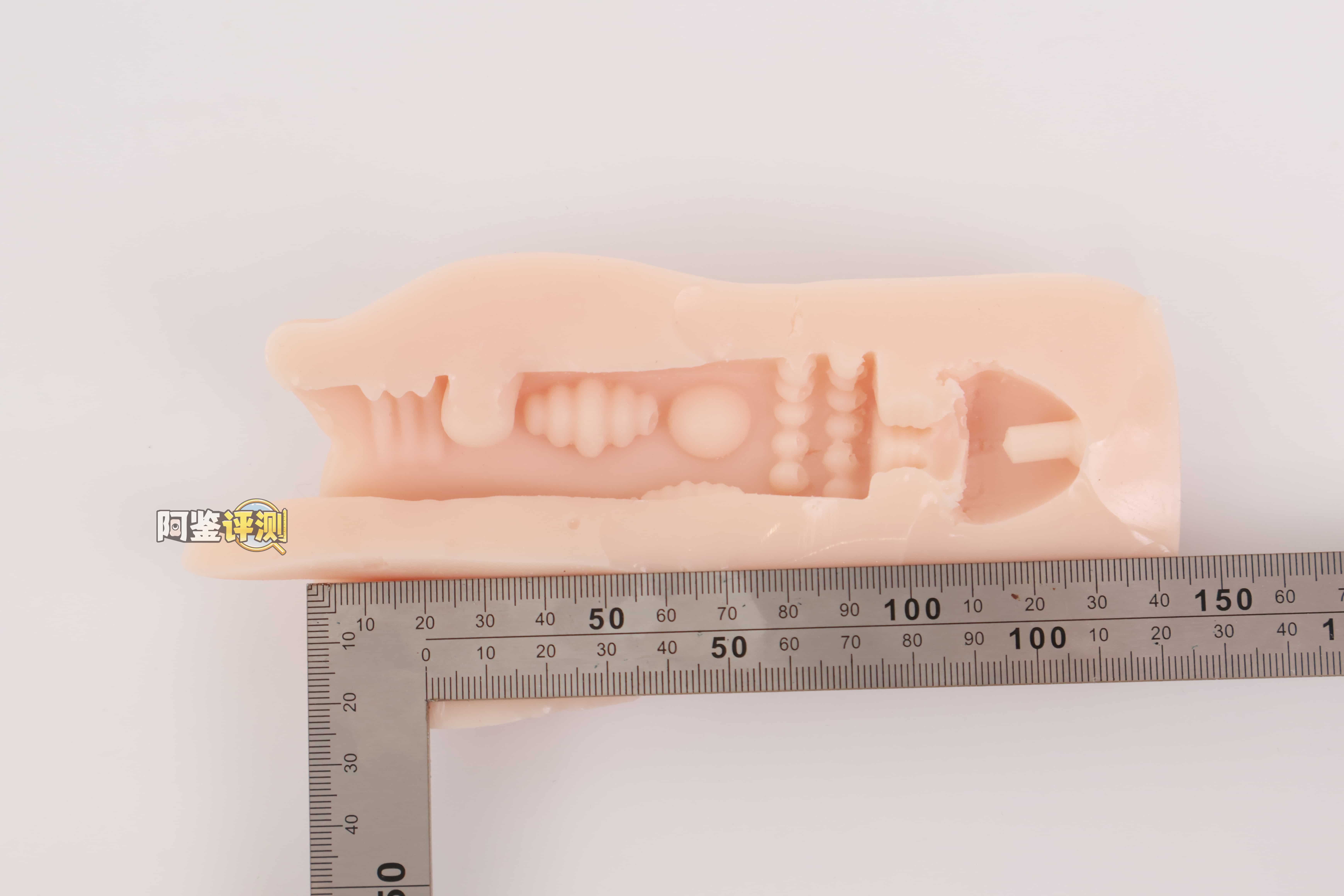 A-one——"长舌辣妹"评测！超级光滑的平整长舌头，刺激度实在是太低了