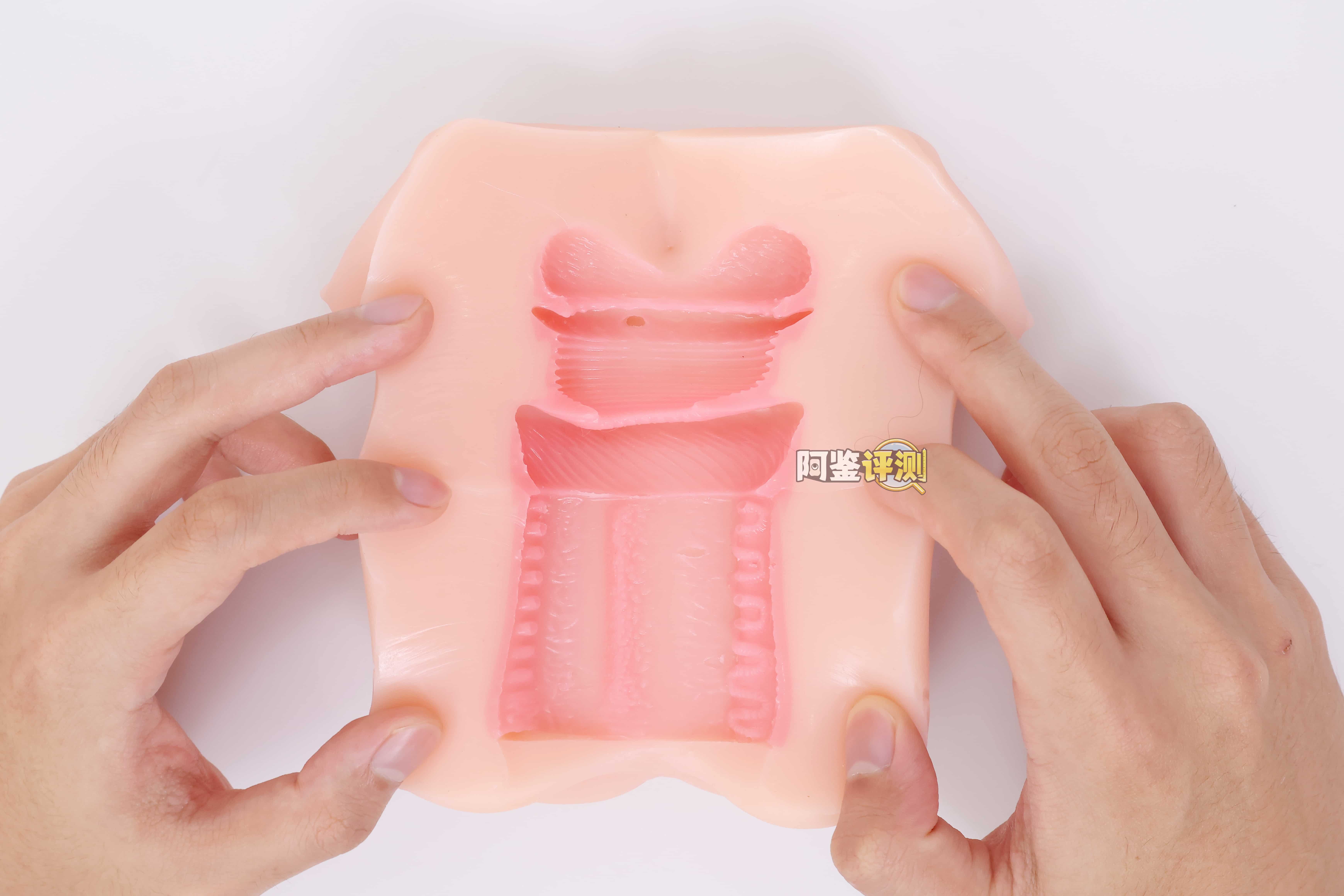 SUIKOMI——"卖杯子的小女孩"评测!这设计可以说是把子宫型杯子的缺点发挥到极致了.....