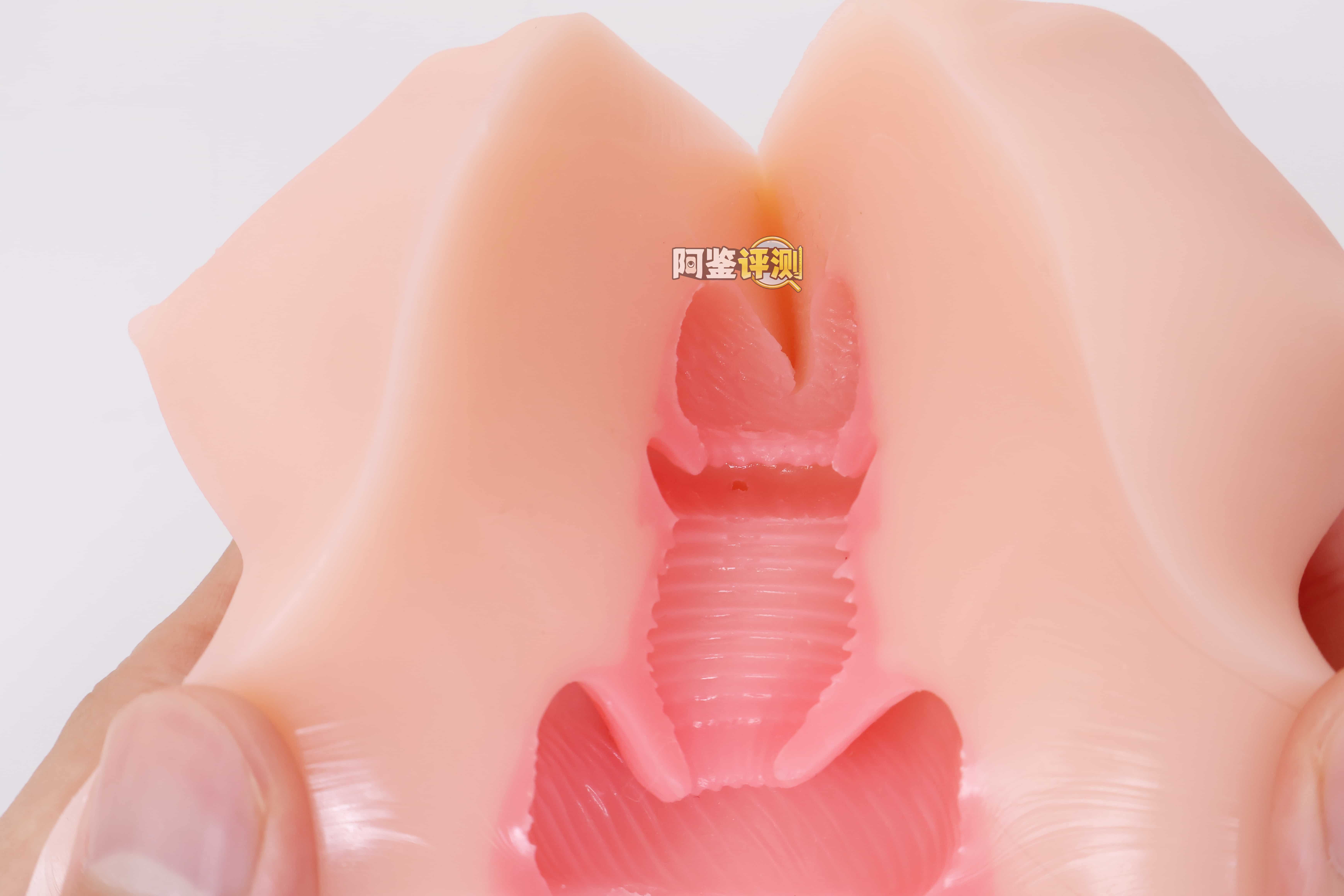 SUIKOMI——"卖杯子的小女孩"评测!这设计可以说是把子宫型杯子的缺点发挥到极致了.....