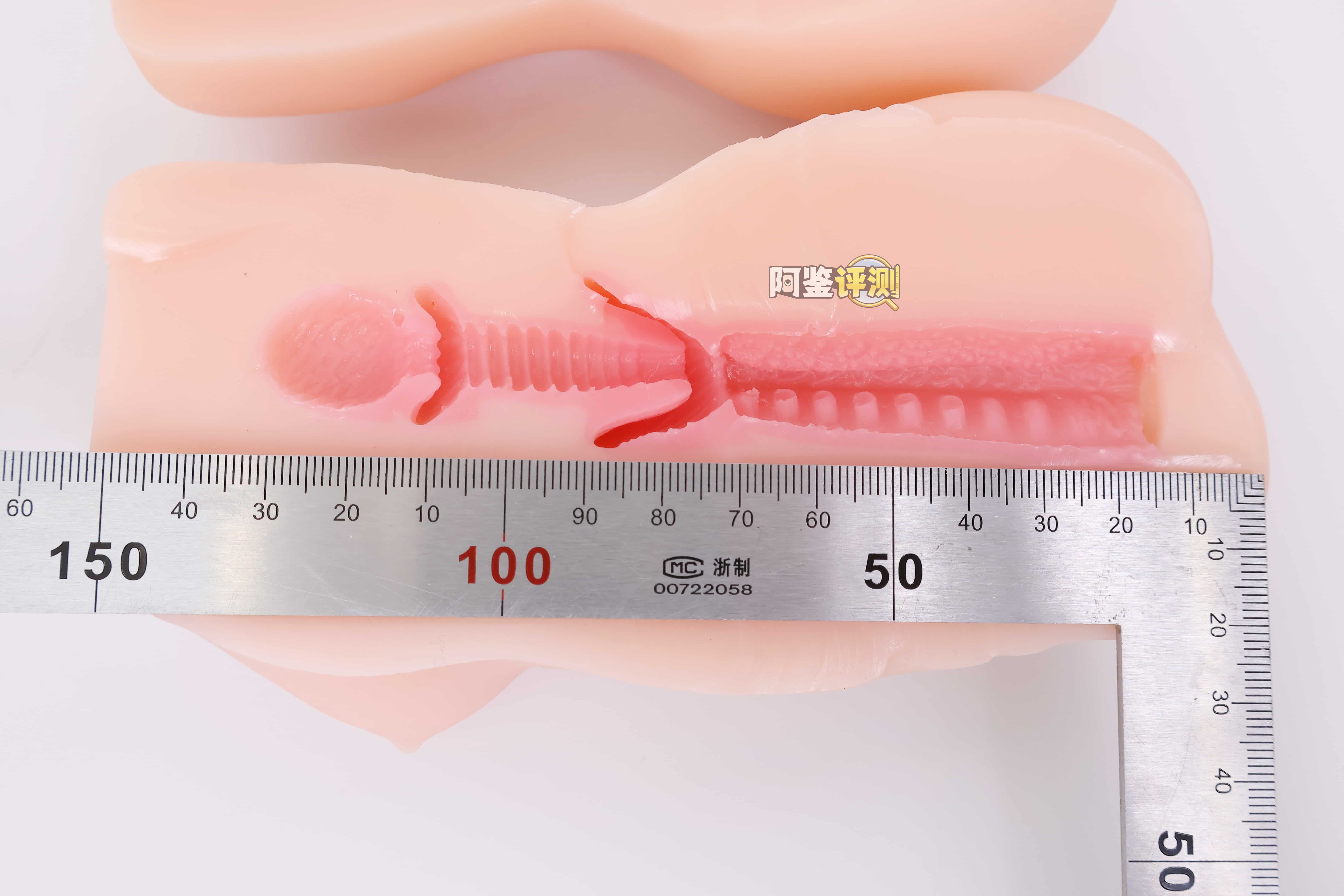 SUIKOMI——"卖杯子的小女孩"评测!这设计可以说是把子宫型杯子的缺点发挥到极致了.....