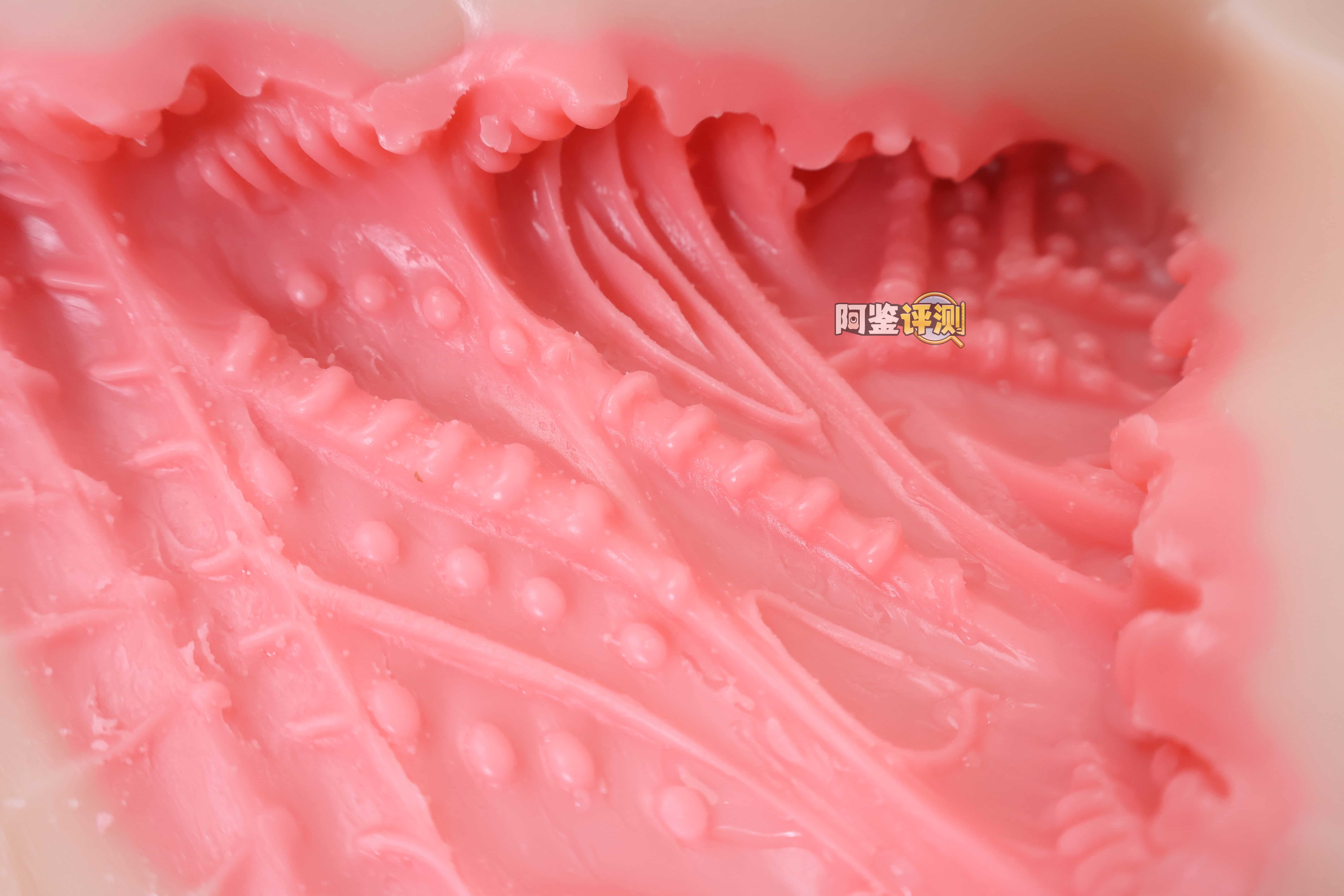 yokubou——“火热应援团（半身）”评测！小臀模前作的延续半身款，终于有一款带软胸的小身体了！