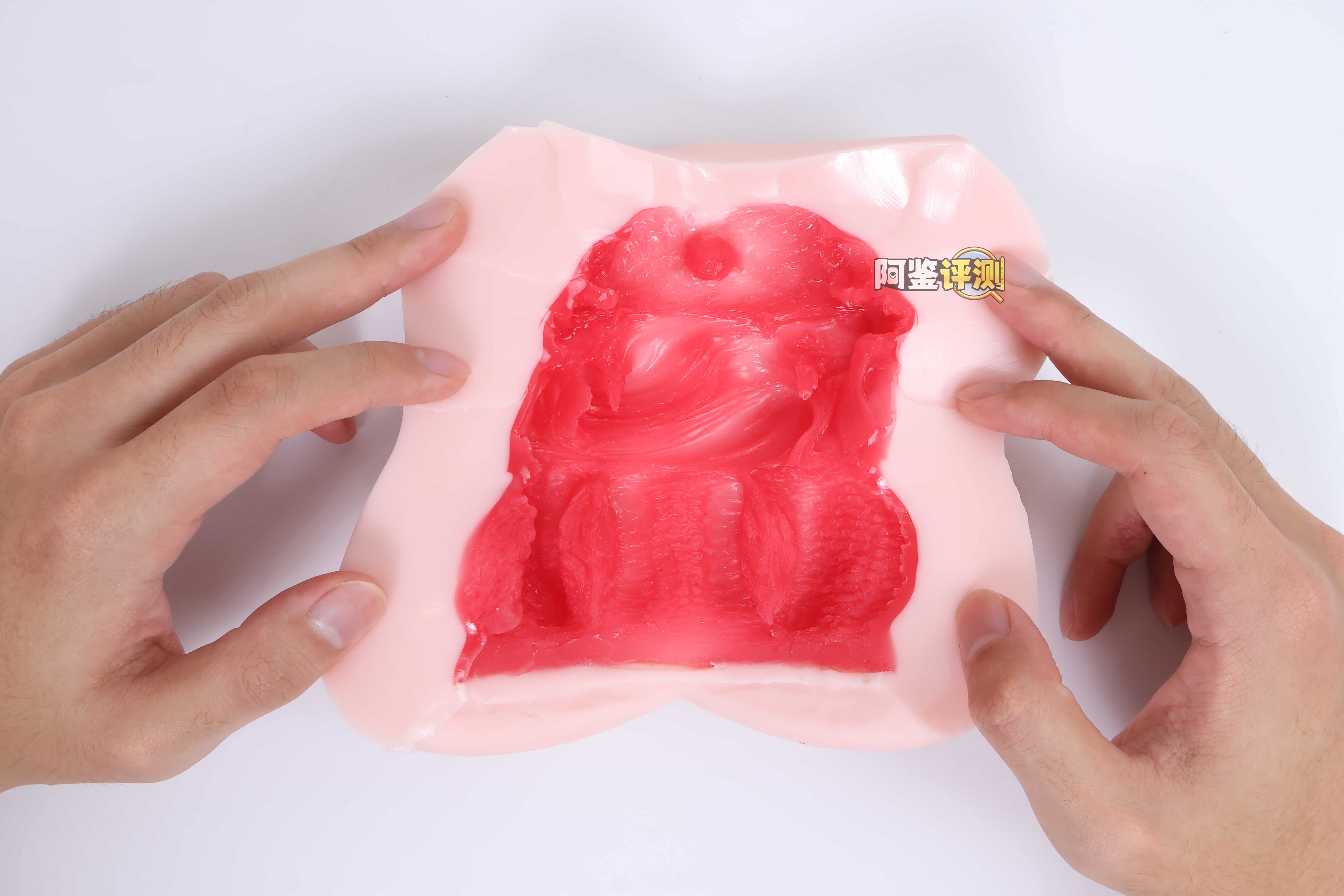 魔眼——"acme hacks(硬)"评测!复杂的黏膜感一旦僵硬起来,就会变得像是“一潭死水”