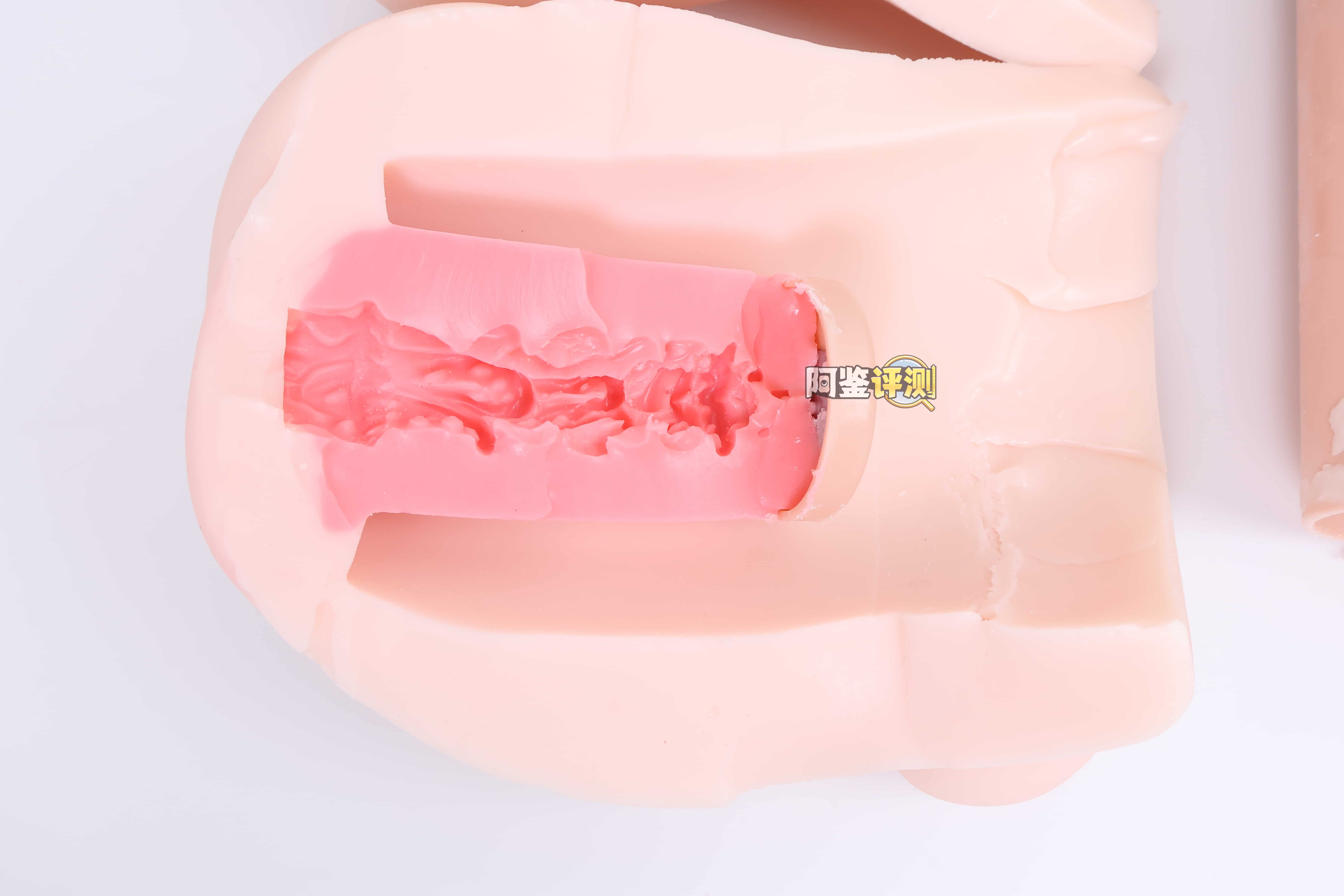 YUU——“内伸缩樱乃酱”评测!胖乎乎的传统派活塞型电动杯,能力综合但是缺乏亮点