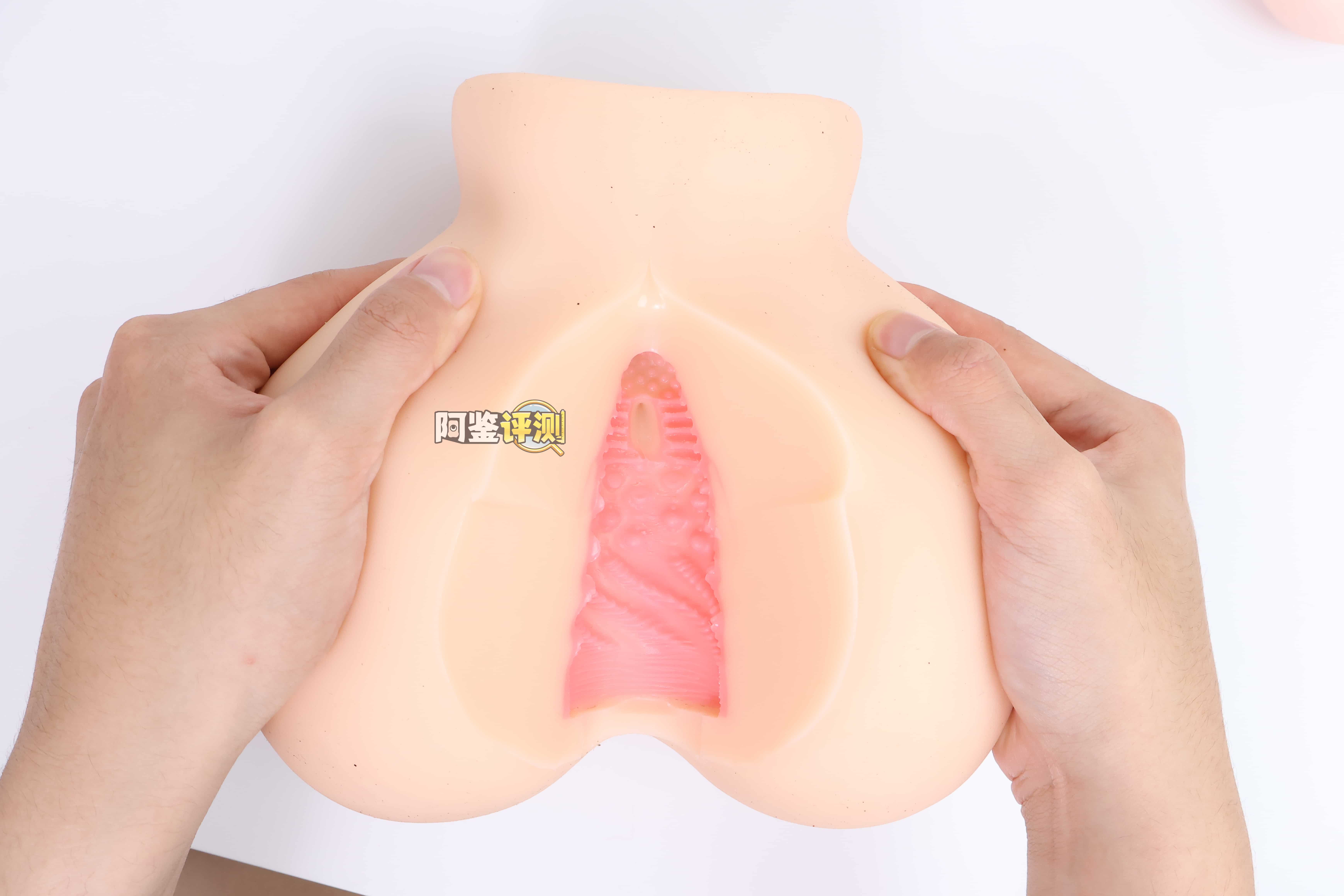 OK——“地雷系彼女”评测！硬度如此高的小臀模，撞起来的感觉像是”以卵击石“.....