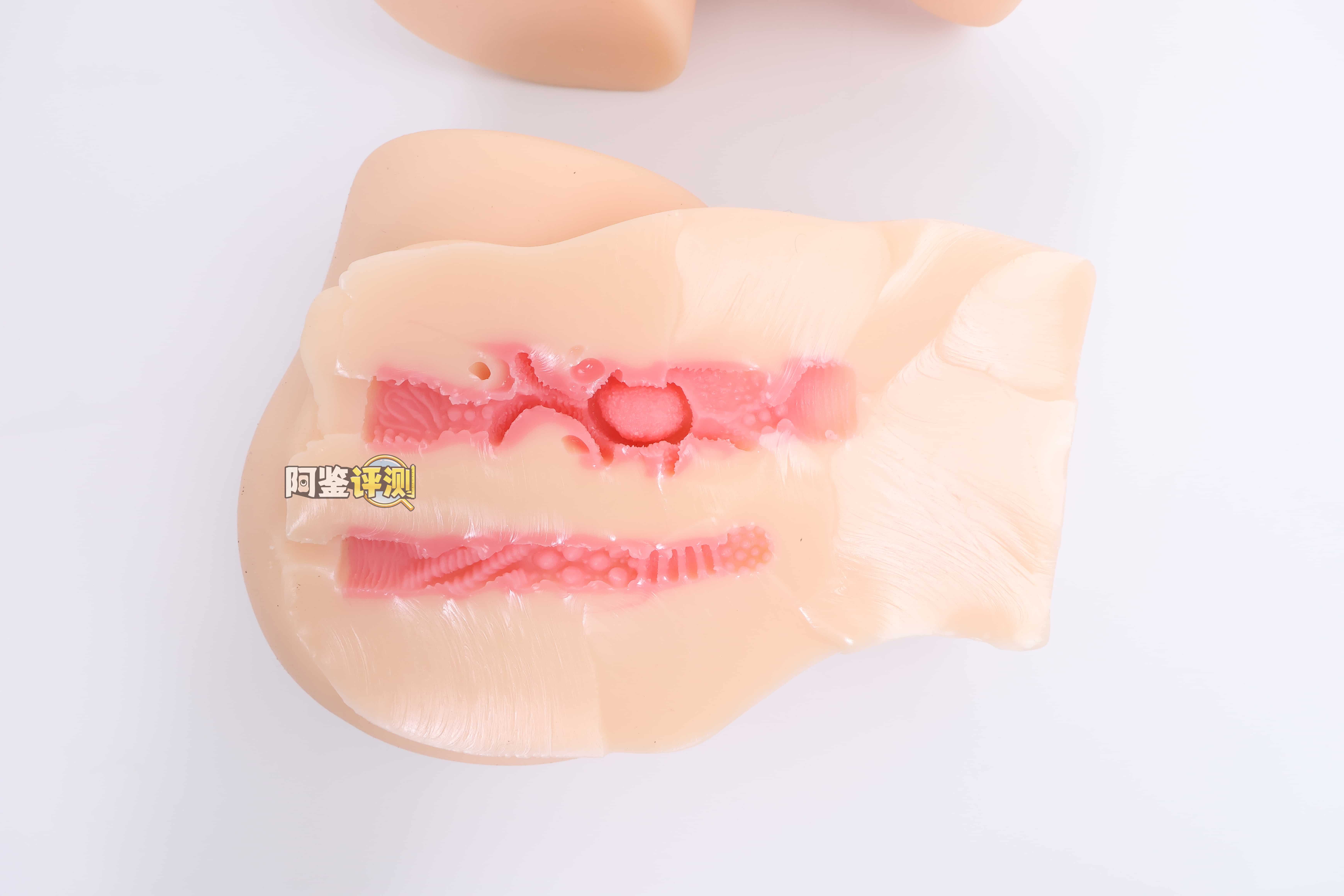 OK——“地雷系彼女”评测!硬度如此高的小臀模,撞起来的感觉像是”以卵击石“.....