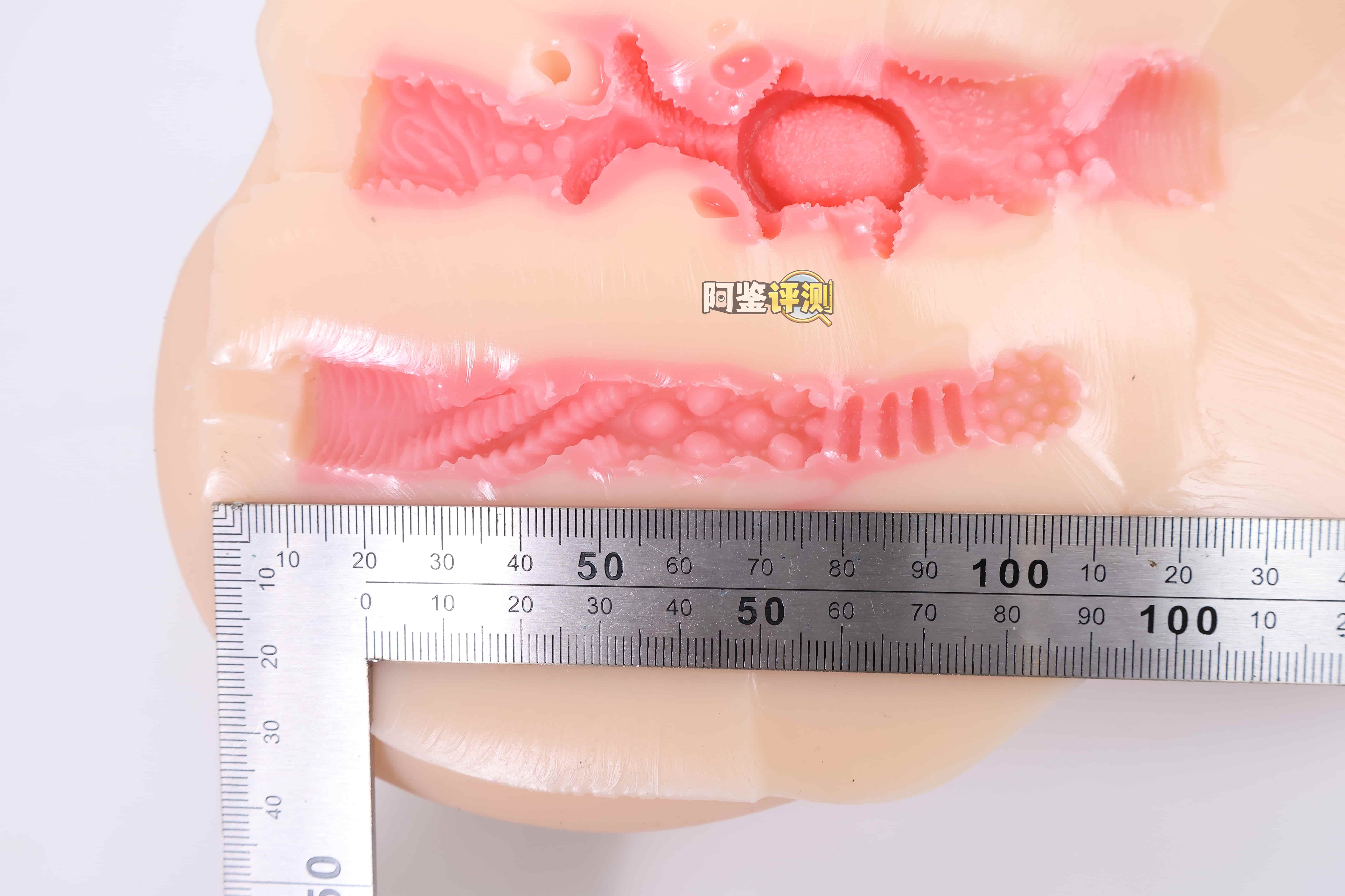 OK——“地雷系彼女”评测!硬度如此高的小臀模,撞起来的感觉像是”以卵击石“.....